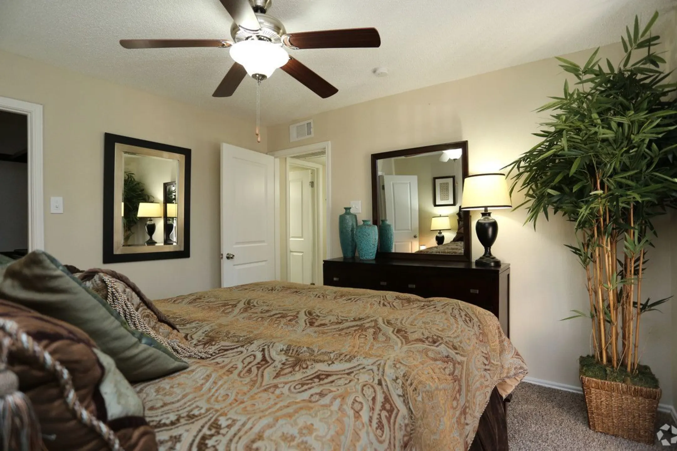 Walnut Ridge Apartments Arlington, TX 76006