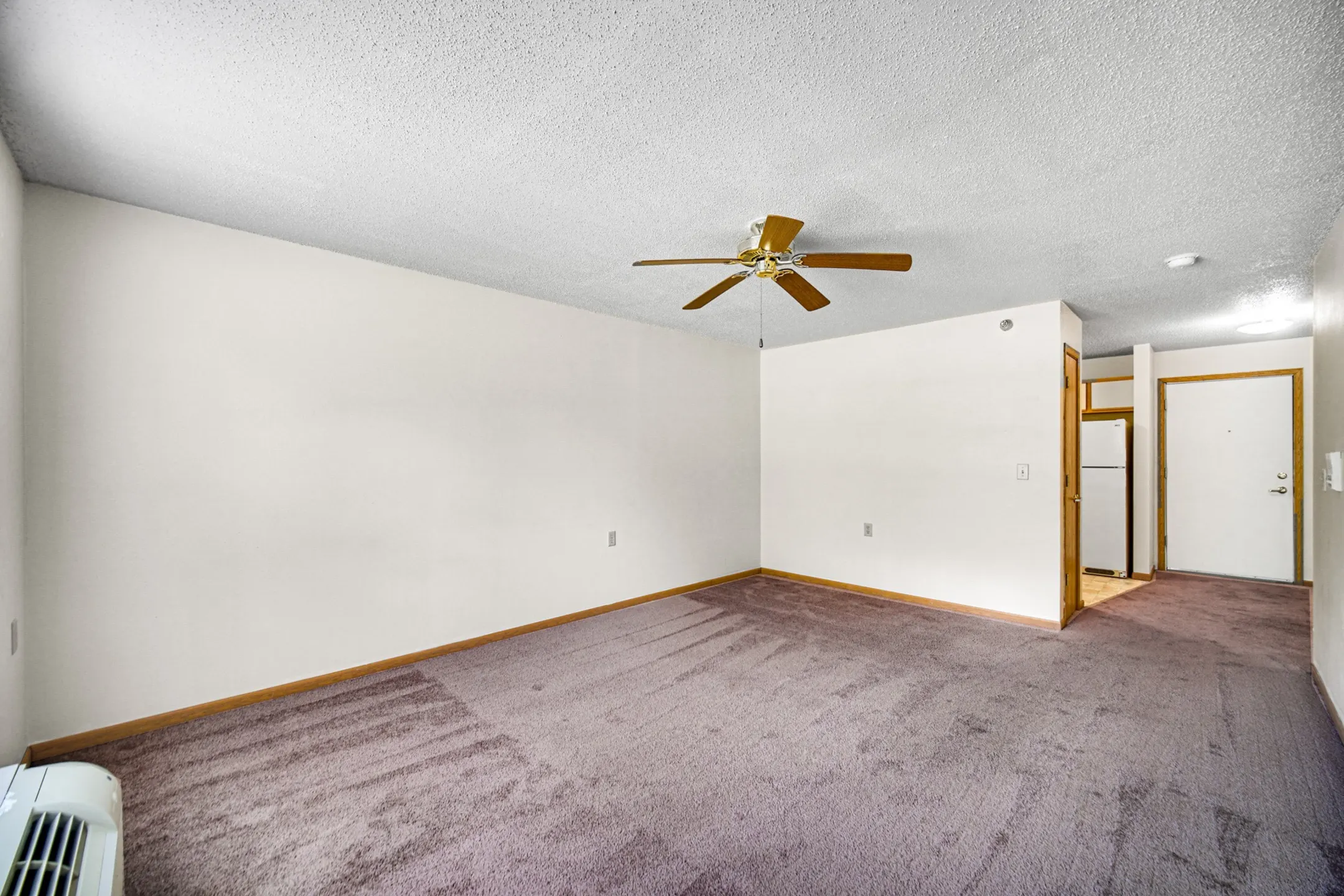 Kirby Manor Apartments 402 W 14th St Hobart, IN Apartments for Rent