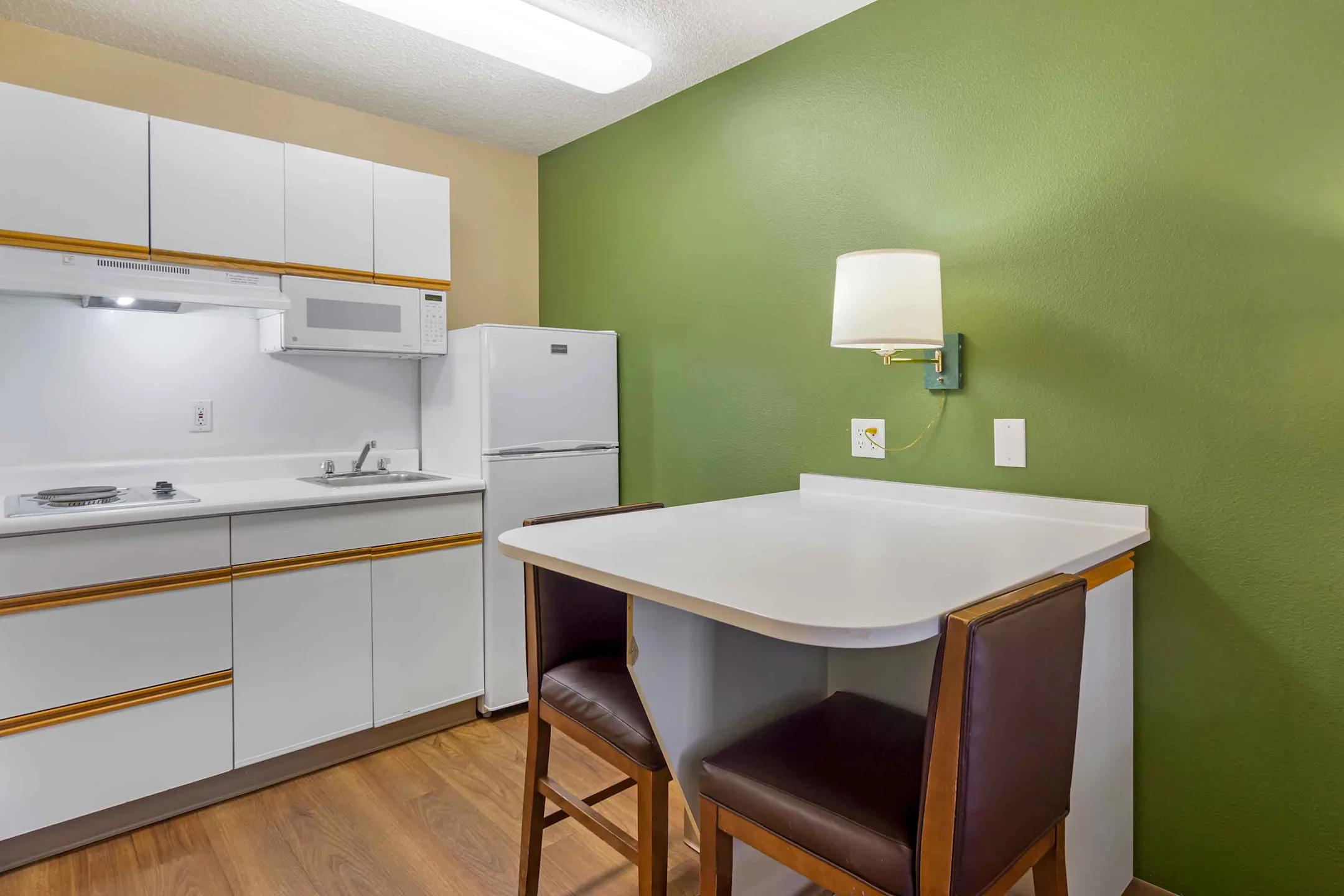 Furnished Studio Seattle Southcenter 15635 West Valley Hwy