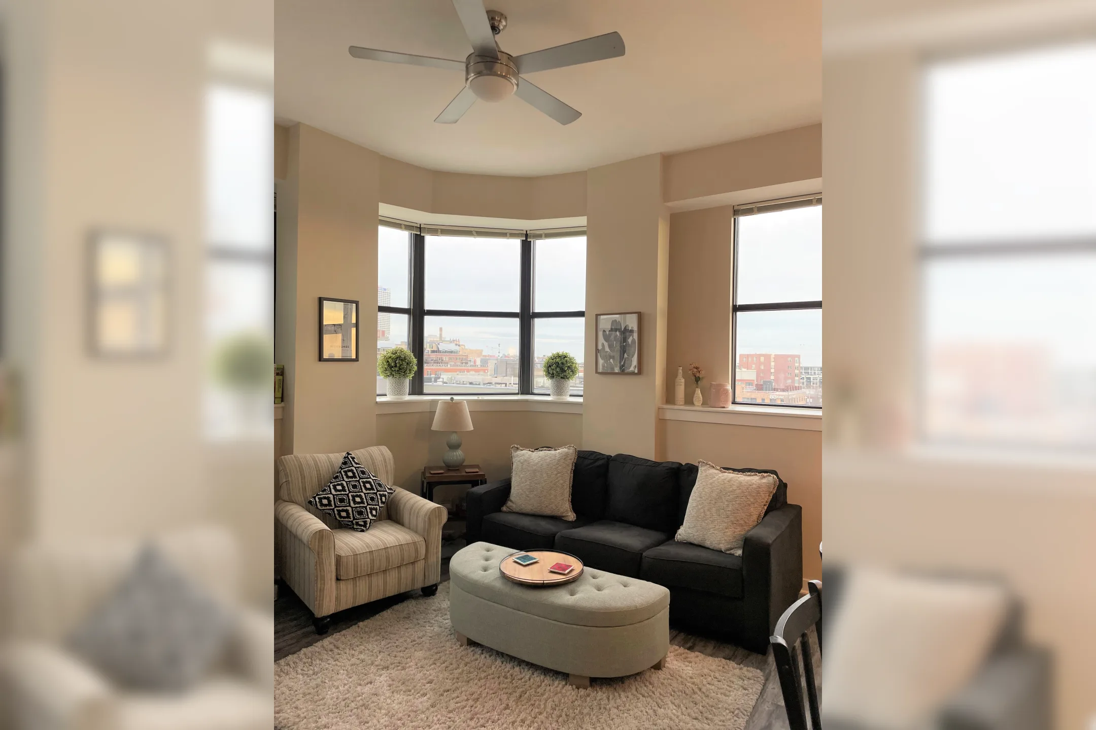 Living Room - Artisan Lofts Apartments - Milwaukee, WI