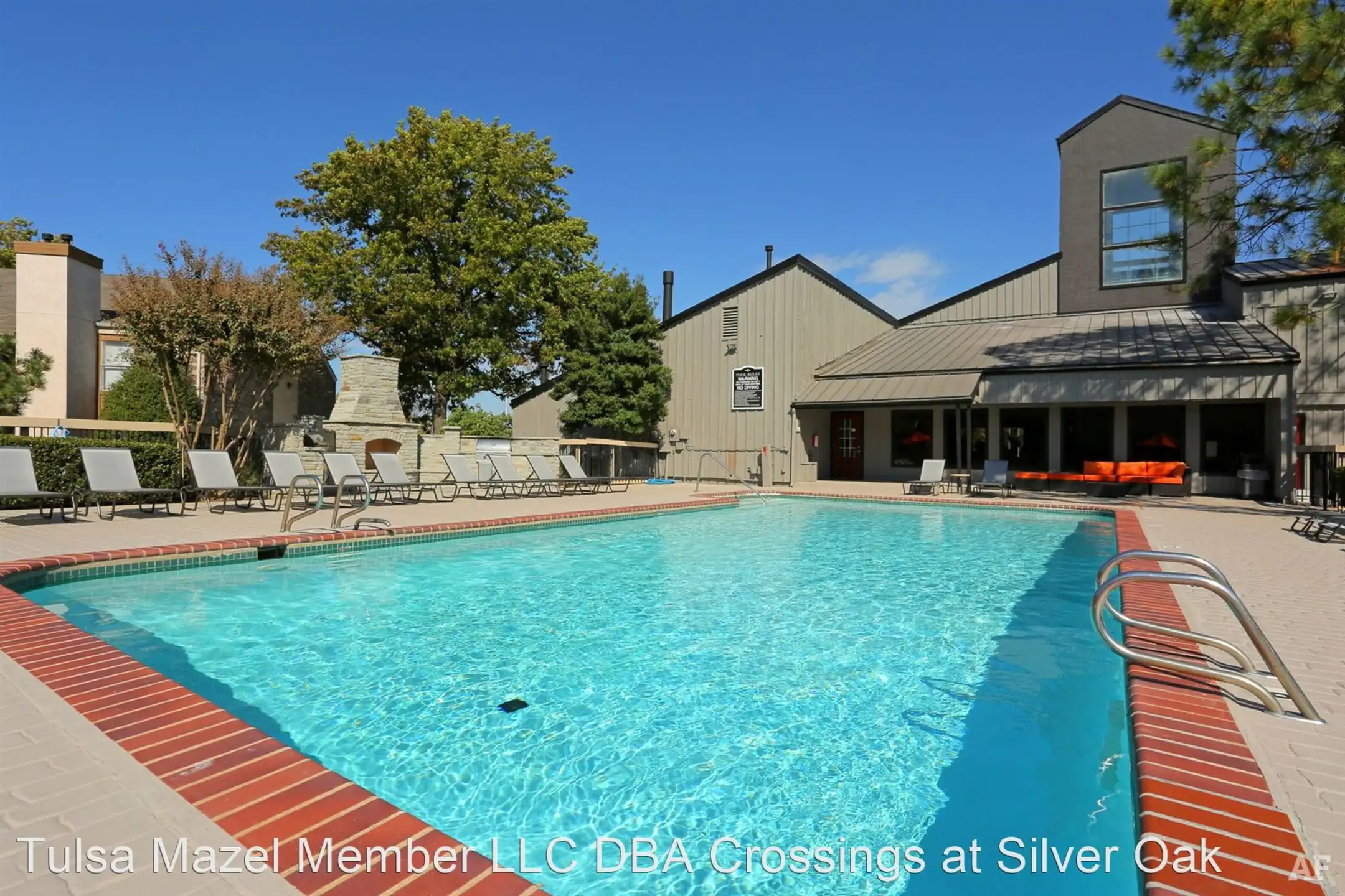 Pool - Crossings at Silver Oak - Tulsa, OK