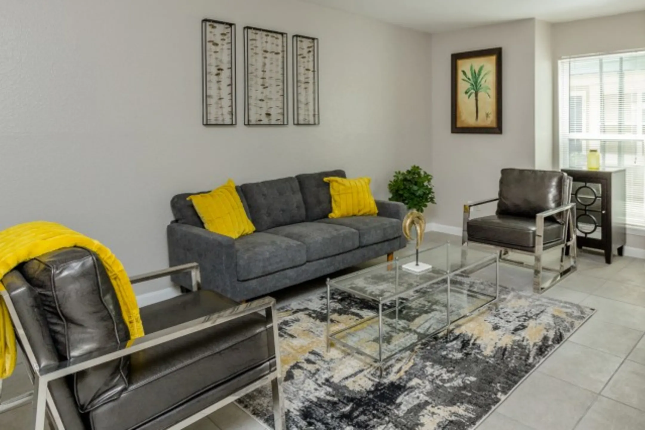 Living Room - Cantera Apartments - Houston, TX