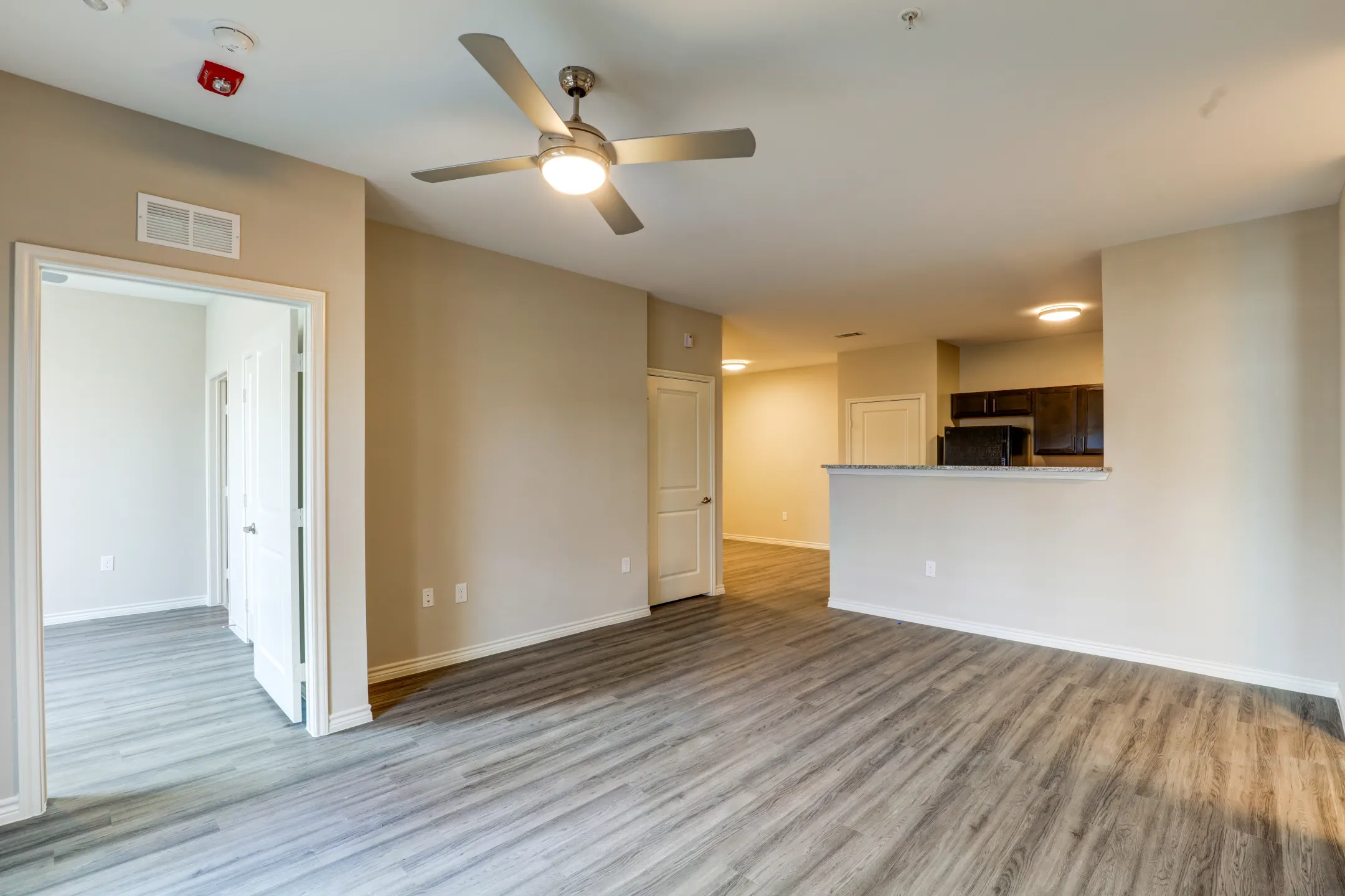 Patriot Pointe Apartments - Fort Worth, TX 76119