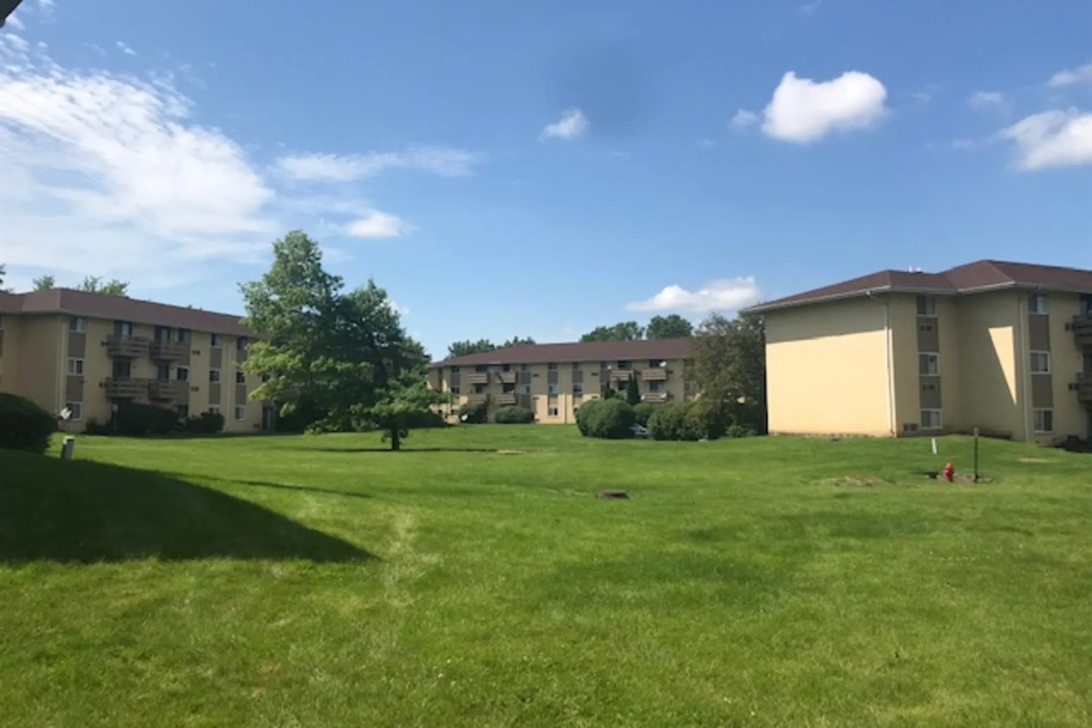 Park Terrace Apartments Park City, IL 60085