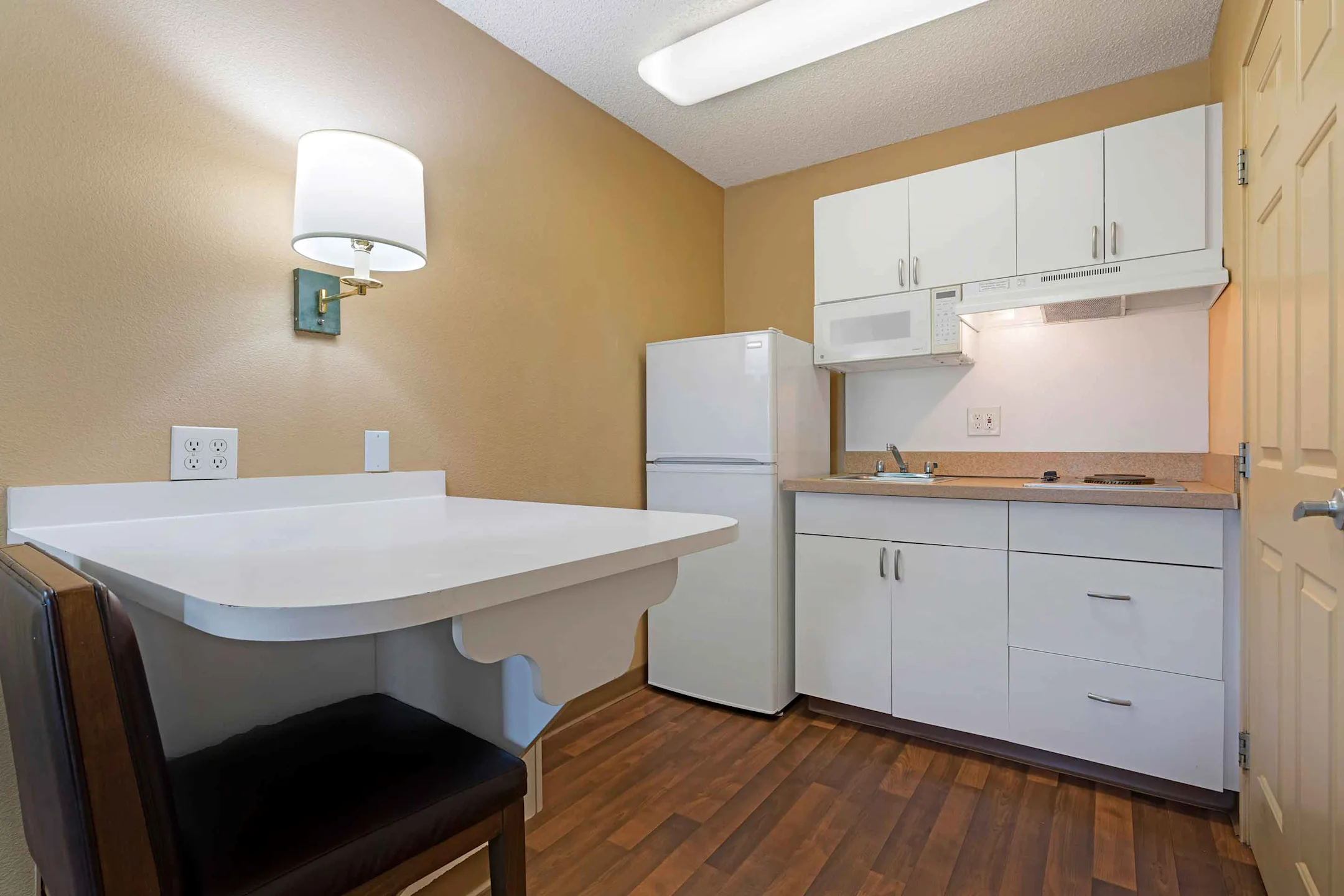 Furnished Studio Sacramento South Natomas Apartments Sacramento