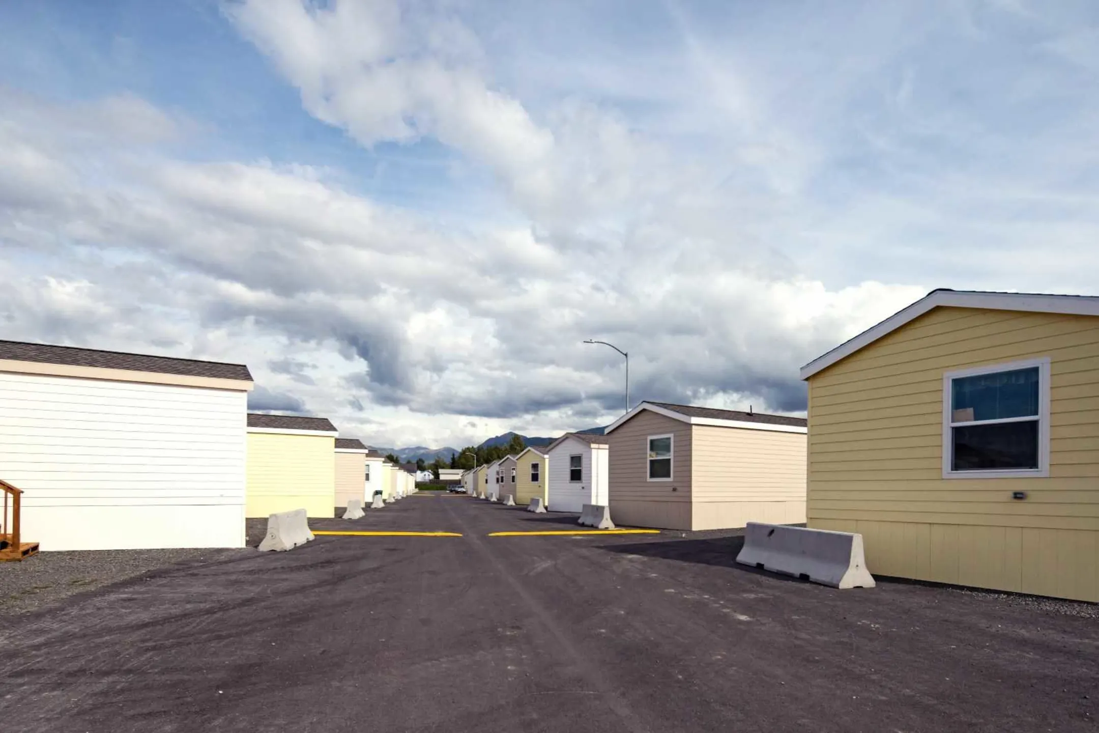 Building - Four Seasons Apartments - Anchorage, AK