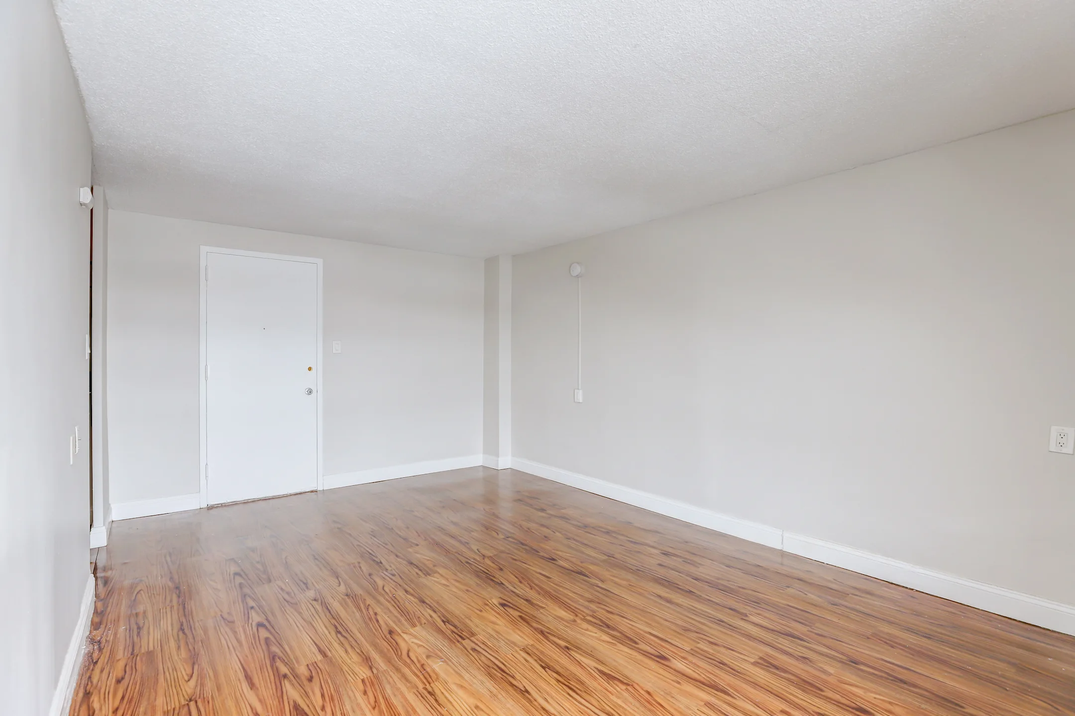 City Place Detroit Utilities Included! Apartments Detroit, MI 48207