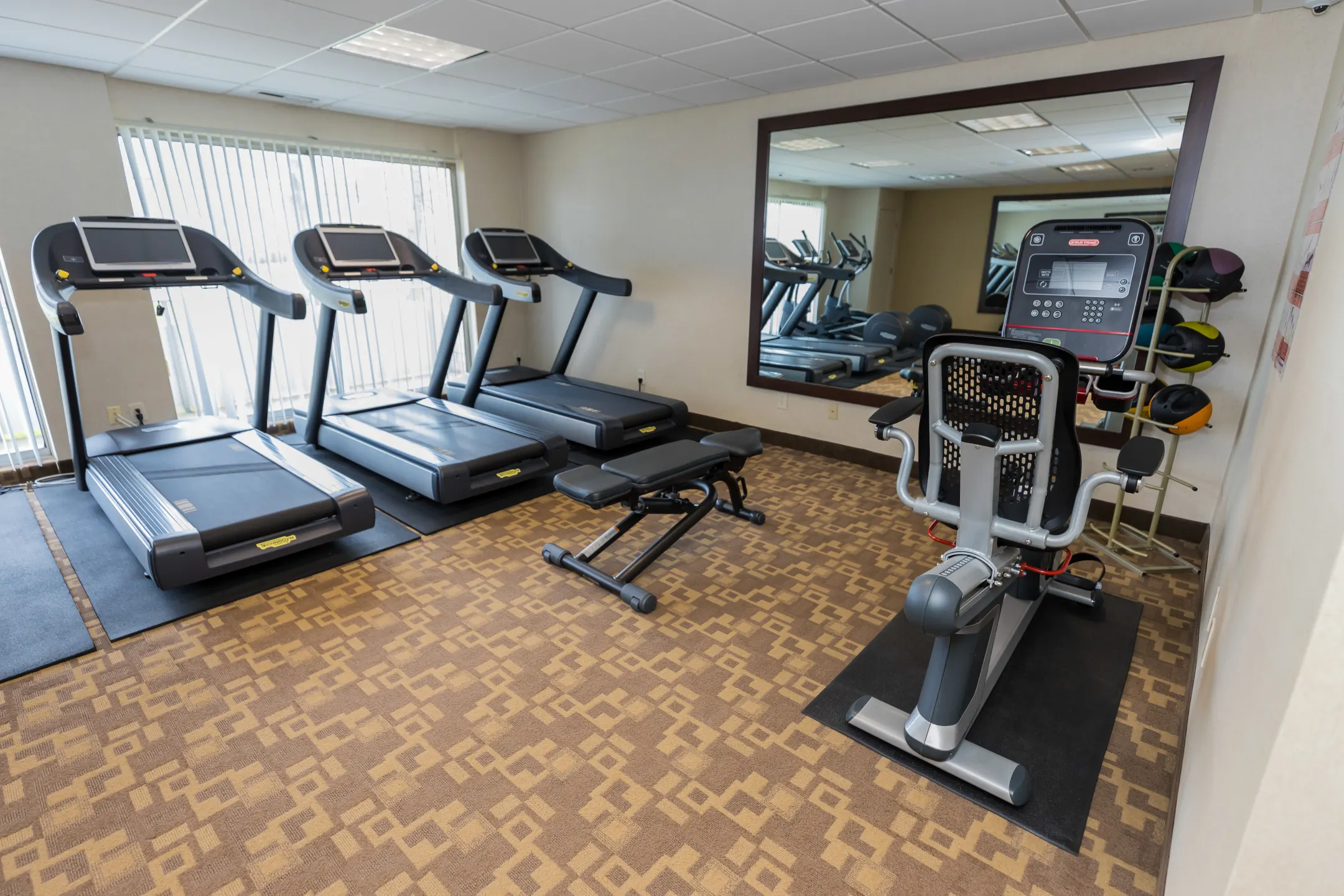 Fitness Weight Room - Concord Apartments - Cleveland Heights, OH