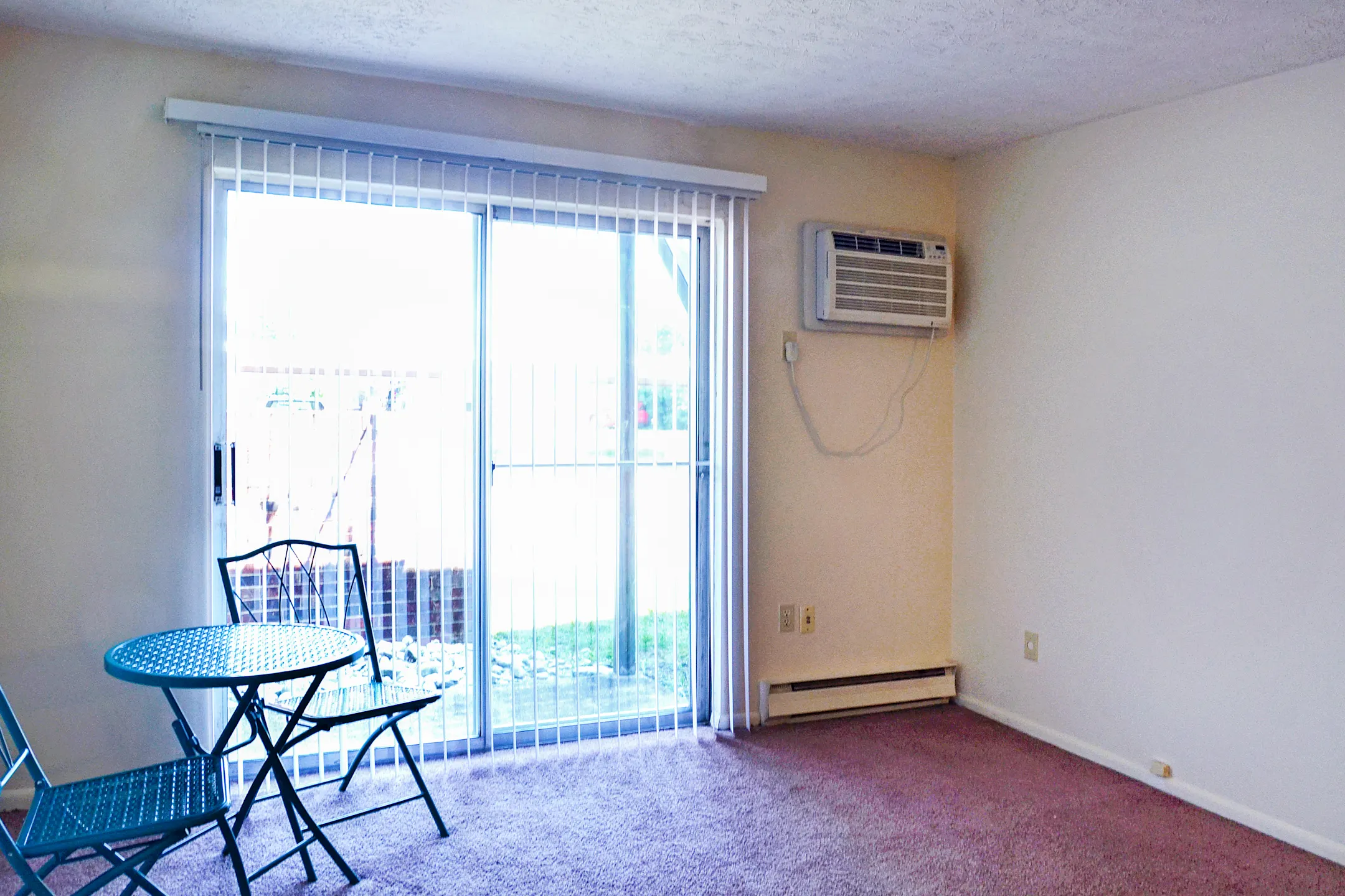 Anderson Square Apartments 1100 King Louis Ct Cincinnati, OH