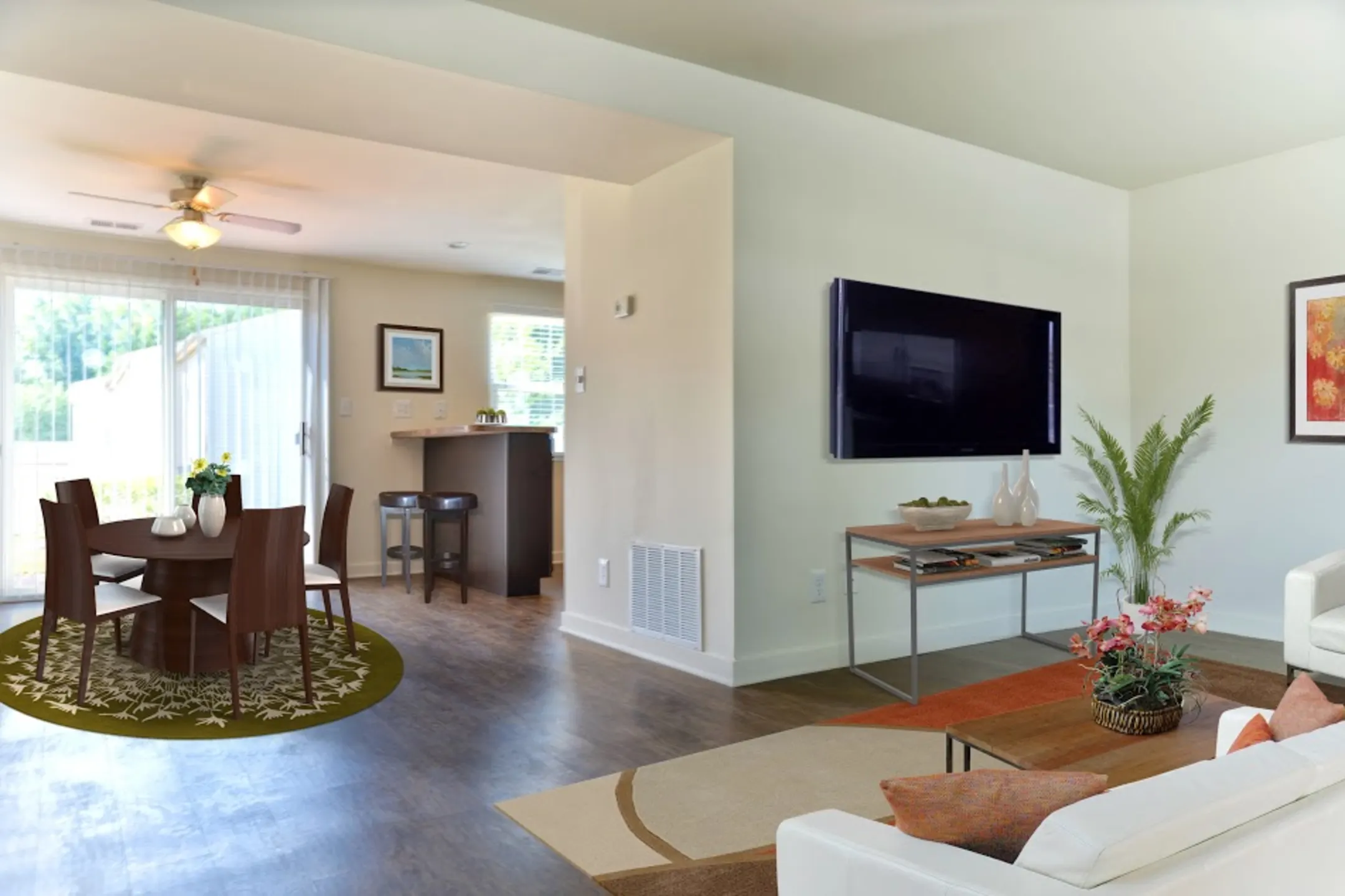 Lake Village Townhomes Apartments Severn, MD 21144