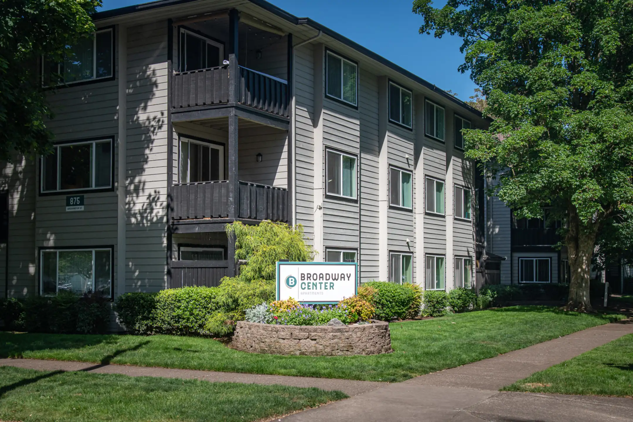 Broadway Center Apartments Eugene, OR 97401