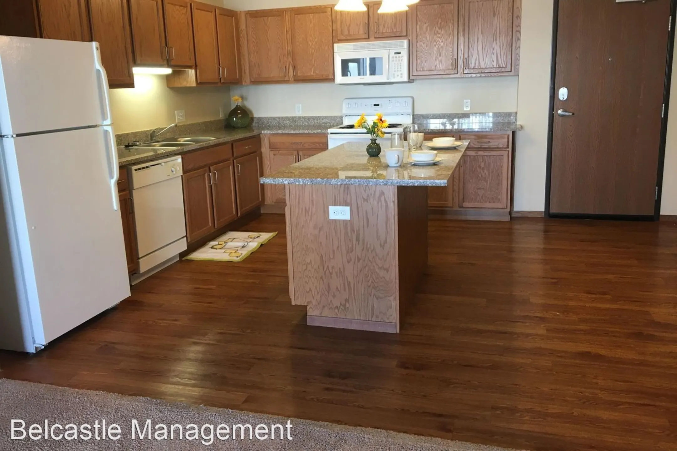 Kitchen - Citadel Apartments - Bismarck, ND