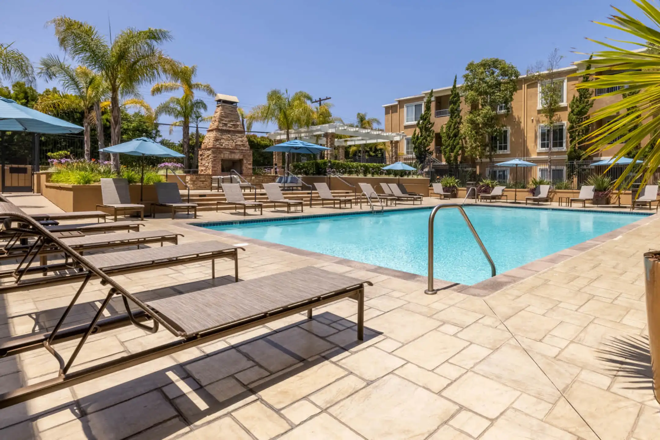 Westside Apartments Los Angeles, CA 90066