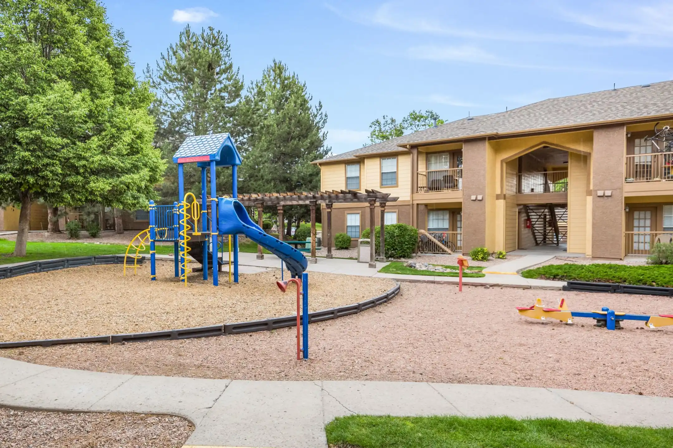 Reflections At Cherry Creek Apartments Aurora, CO 80015