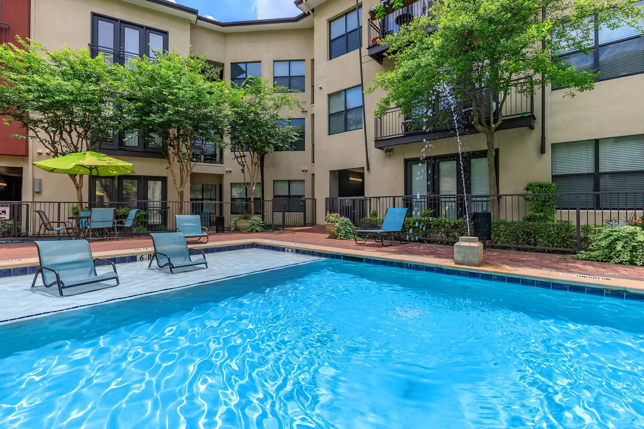 Pool - Vue Fitzhugh - Dallas, TX