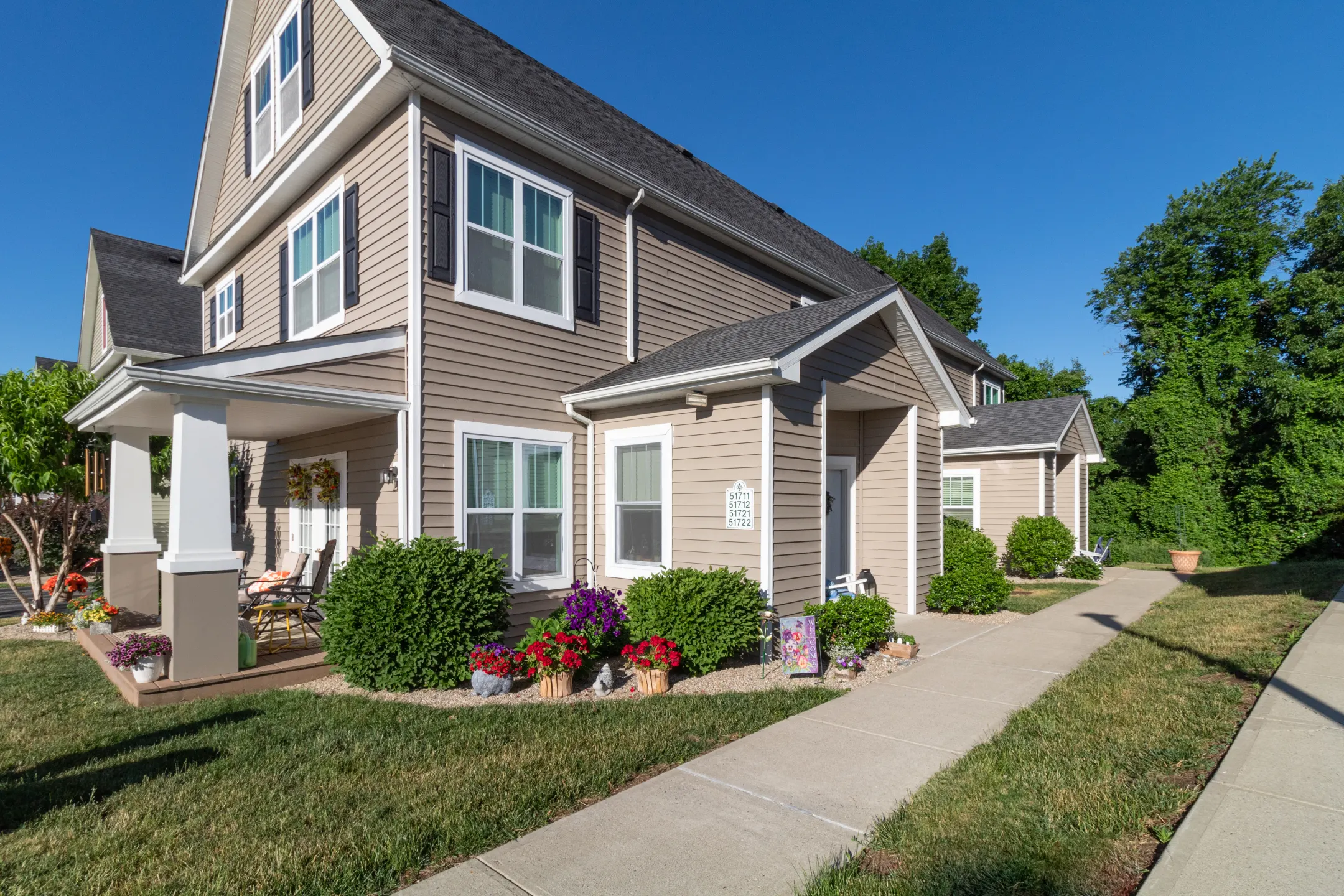 Brookside Meadows 10100 Brookside Rd Pleasant Valley, NY Apartments