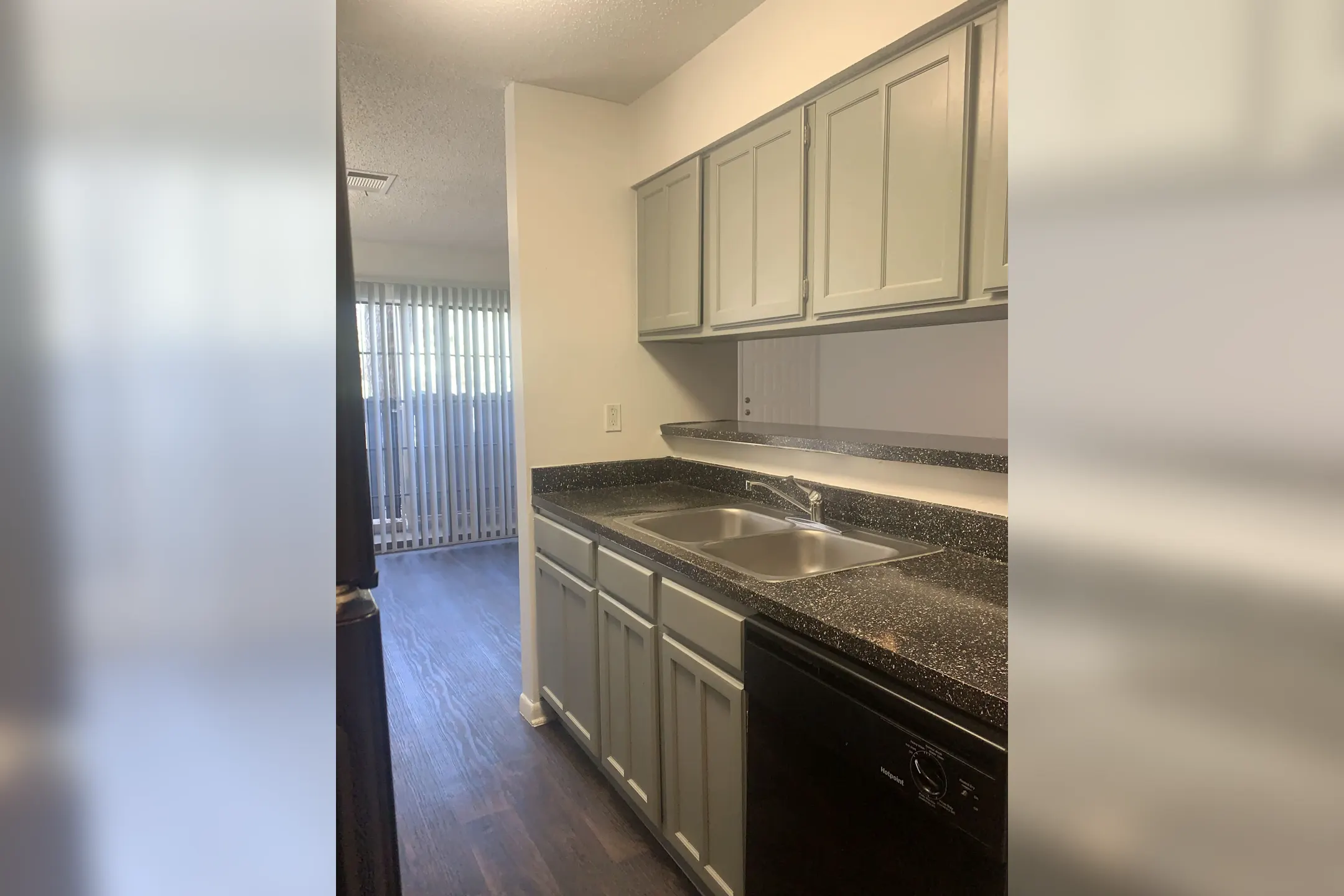 Plantation West Apartments Hurst, TX 76053