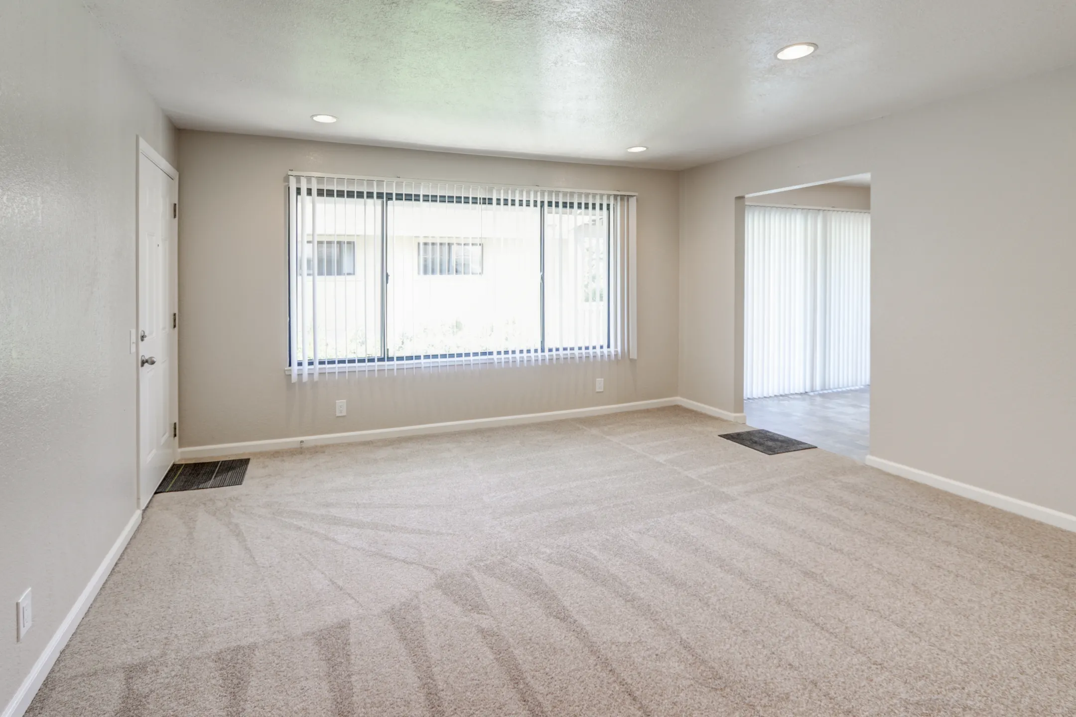 Living Room - CityPlace Apartments - Concord, CA