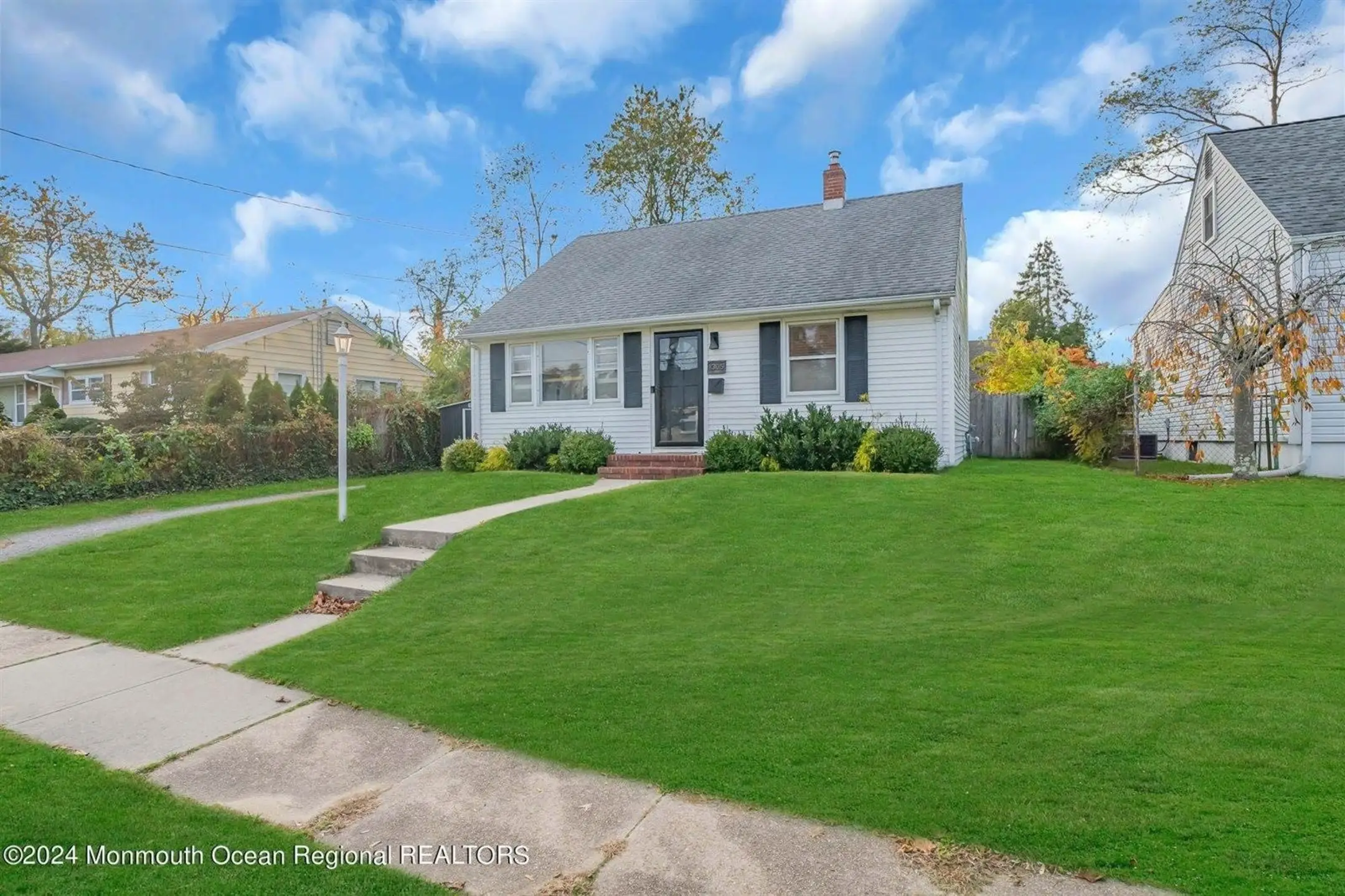 1305 Birch Ave  