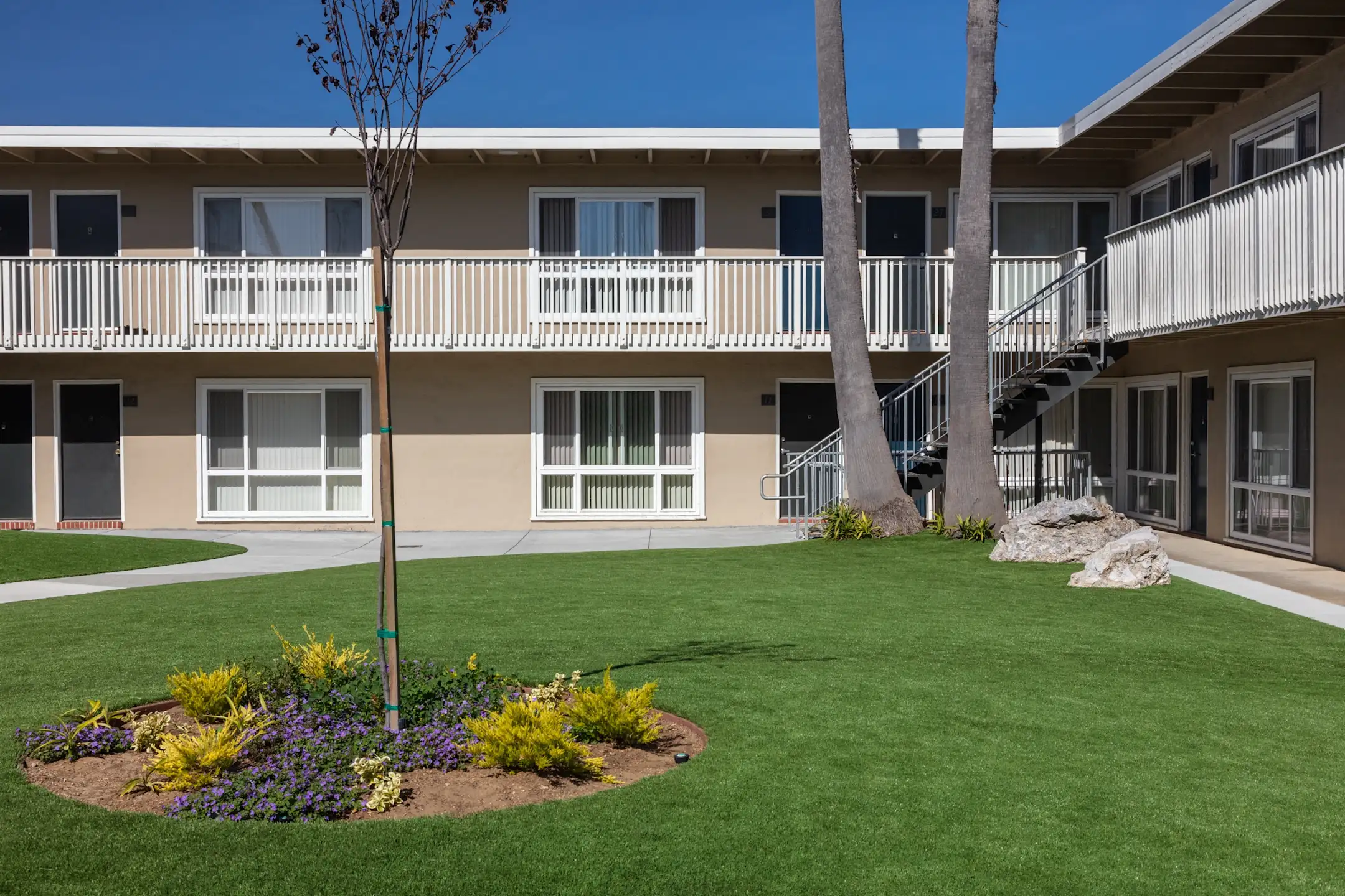 Westlake Village Apartments Daly City, CA 94015