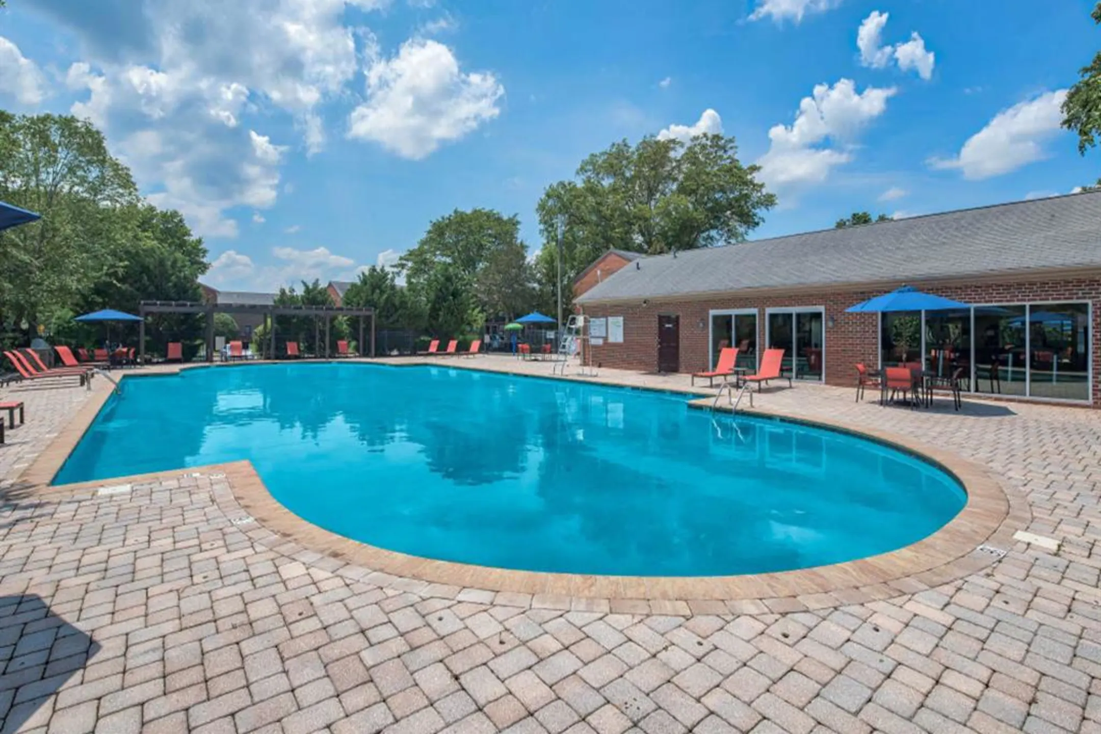 Maple Bay Townhomes Apartments Virginia Beach, VA 23454