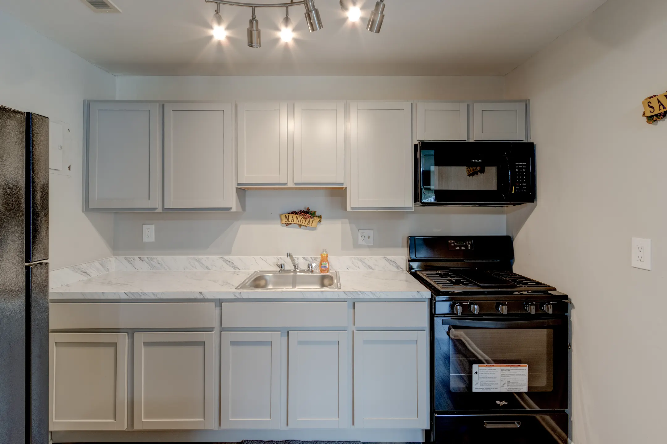 Kitchen - Admiral Place - Suitland, MD