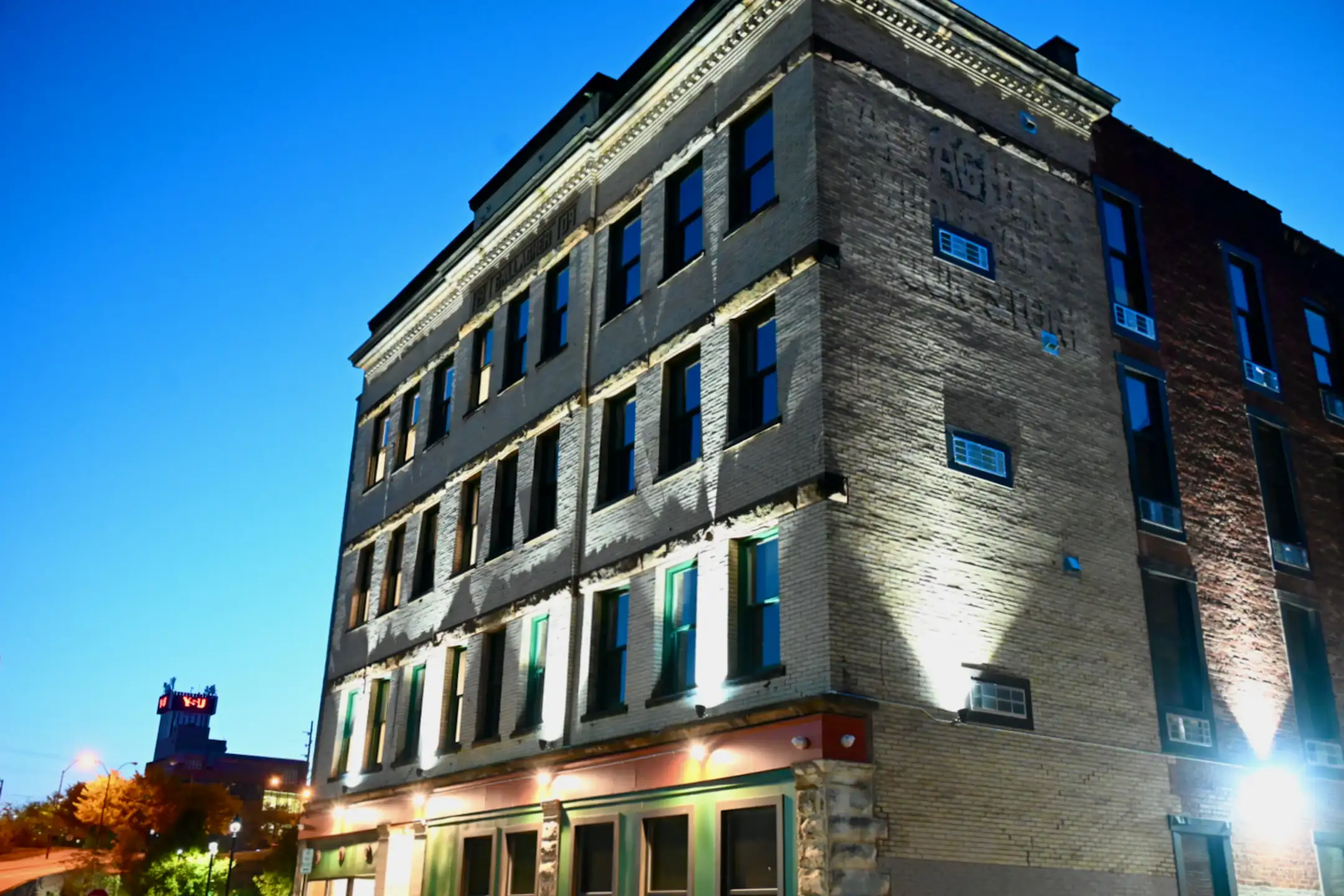 The Gallagher Apartments Youngstown, OH 44503