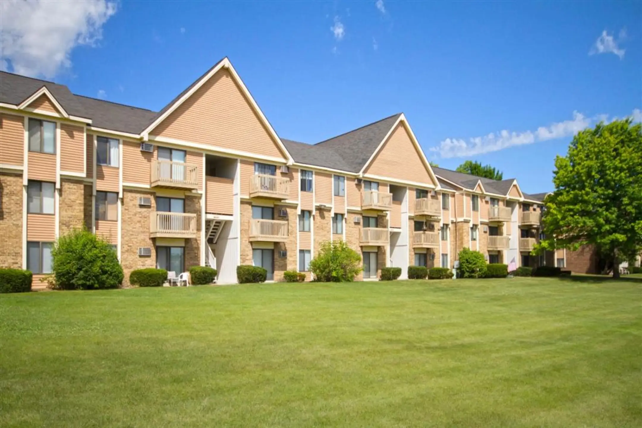 The Orchards at Four Mile 936 Four Mile Road Nw Grand Rapids, MI