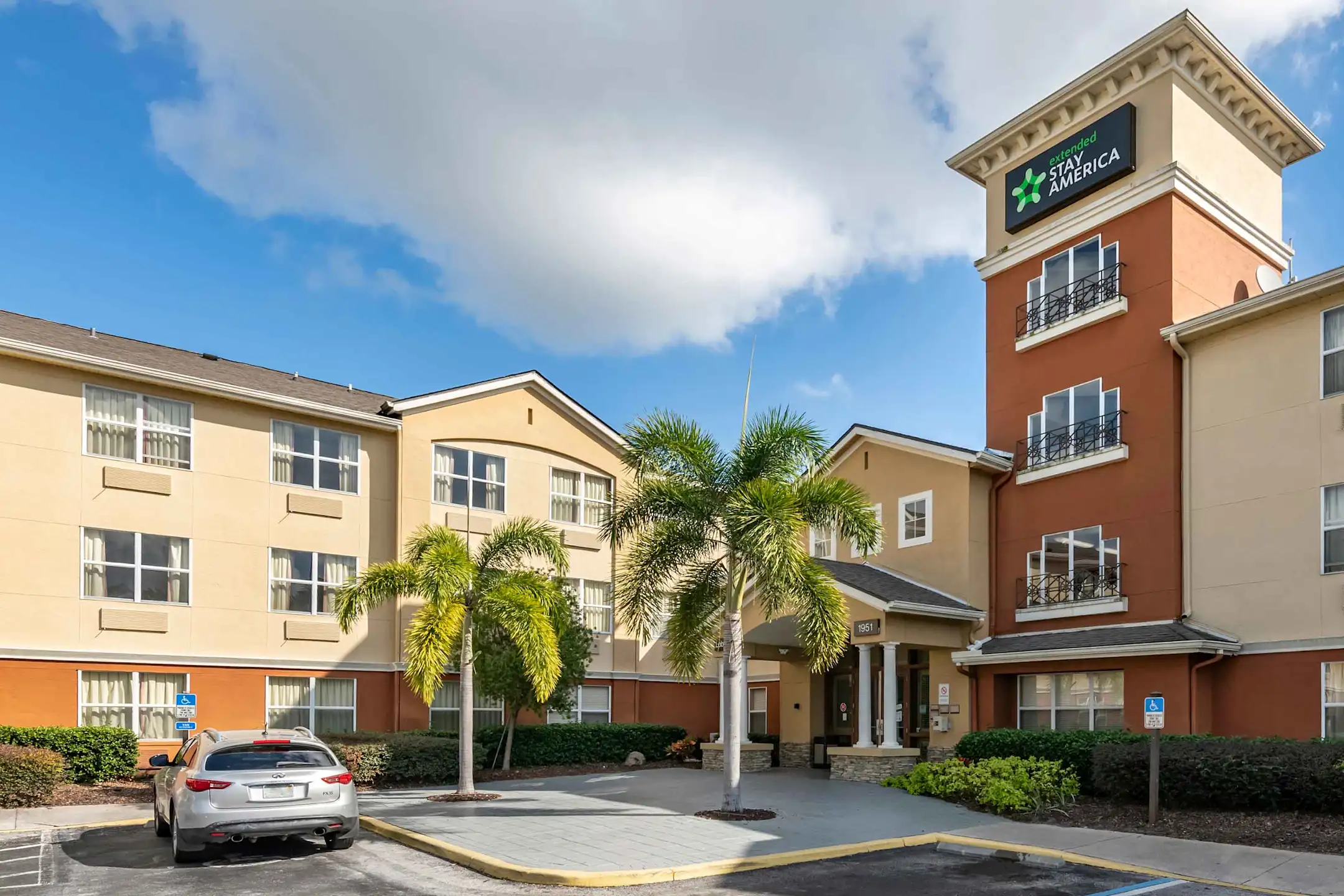 Building - Furnished Studio - Orlando - Maitland - Summit Tower Blvd - Orlando, FL