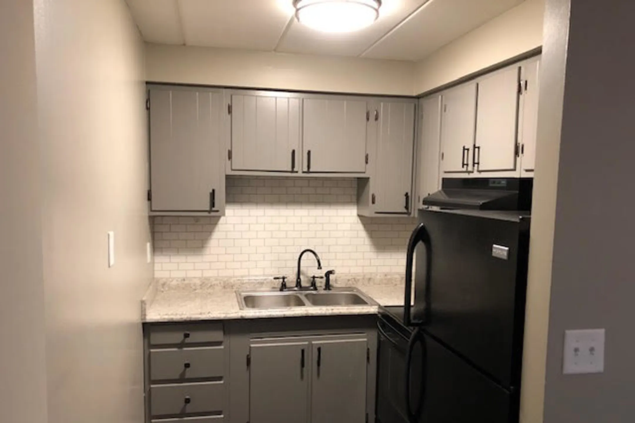 Courtyard Properties Apartments Fort Thomas, KY 41075