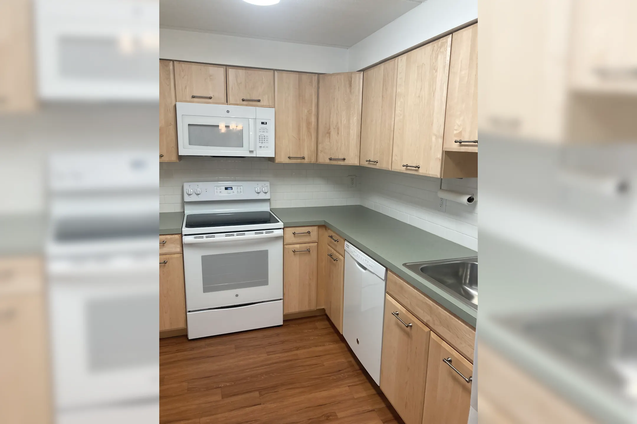 Bridgewater Apartments 1100 Albert Rd Brookhaven, PA Apartments for