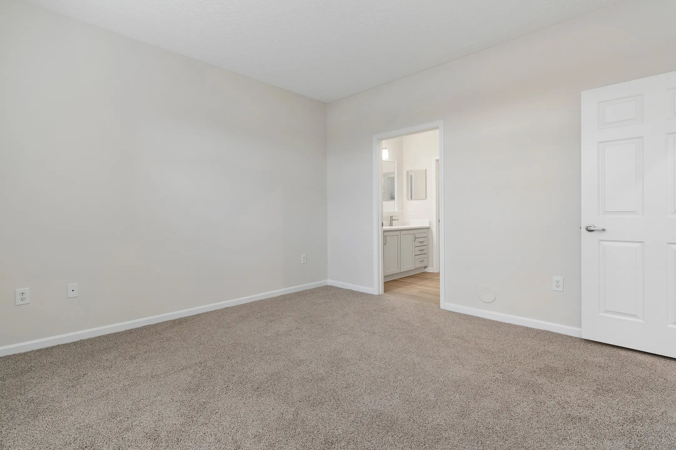 Bedroom - The Charleston - Columbus, OH