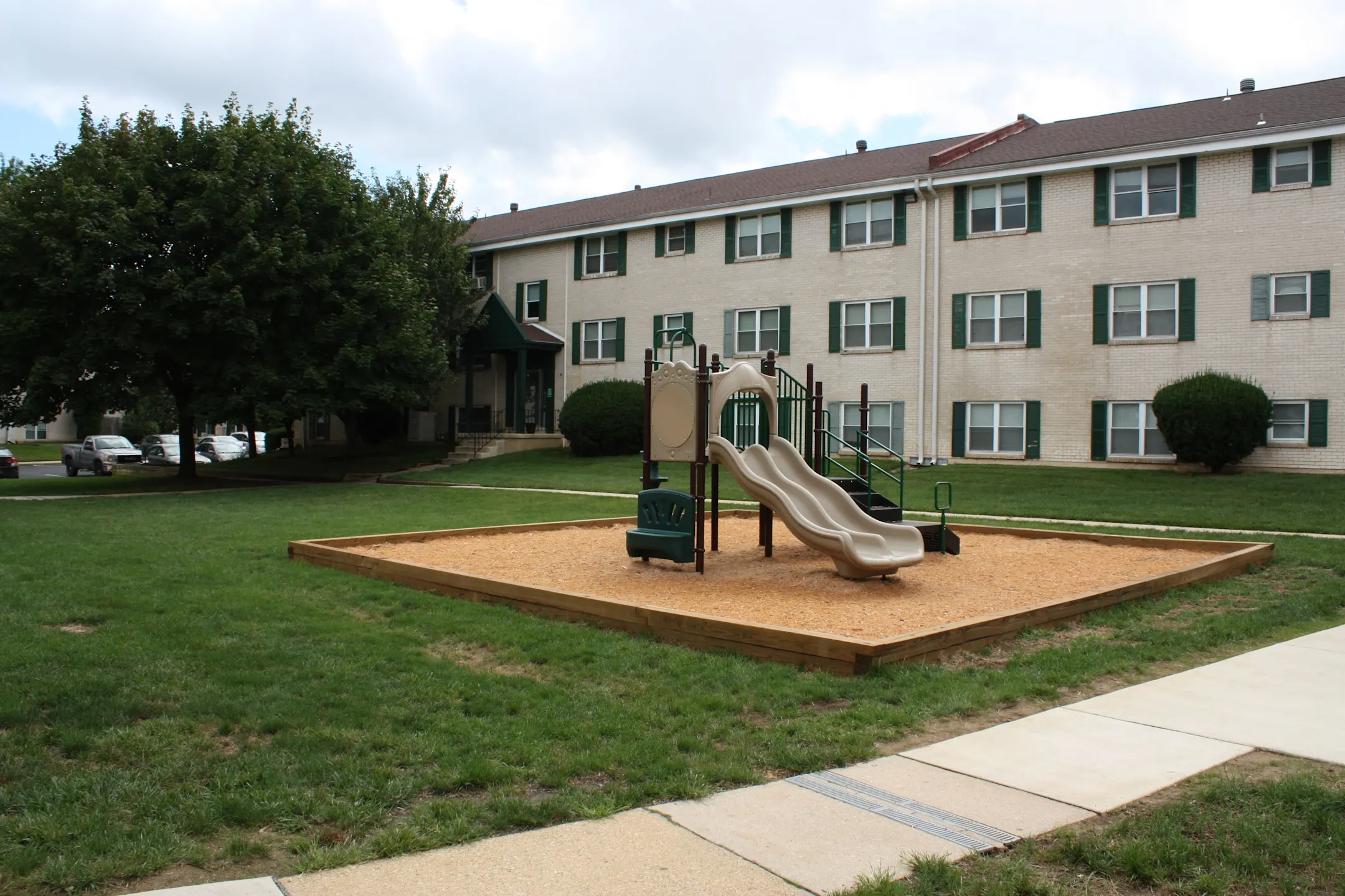 Harbor Club Apartments 26 Cheswold Blvd Newark, DE Apartments for