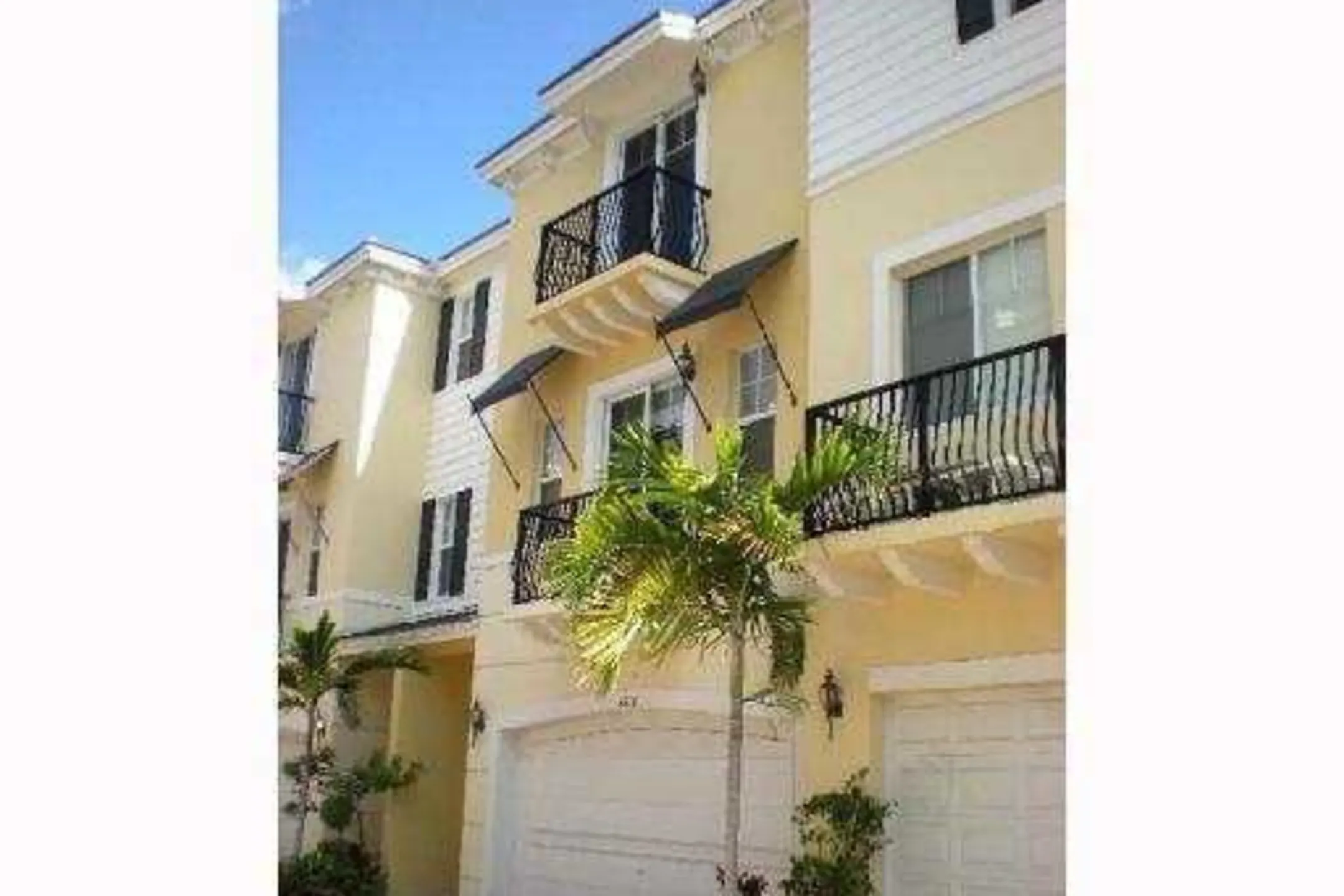 Building - Boca Apartments - Boca Raton, FL