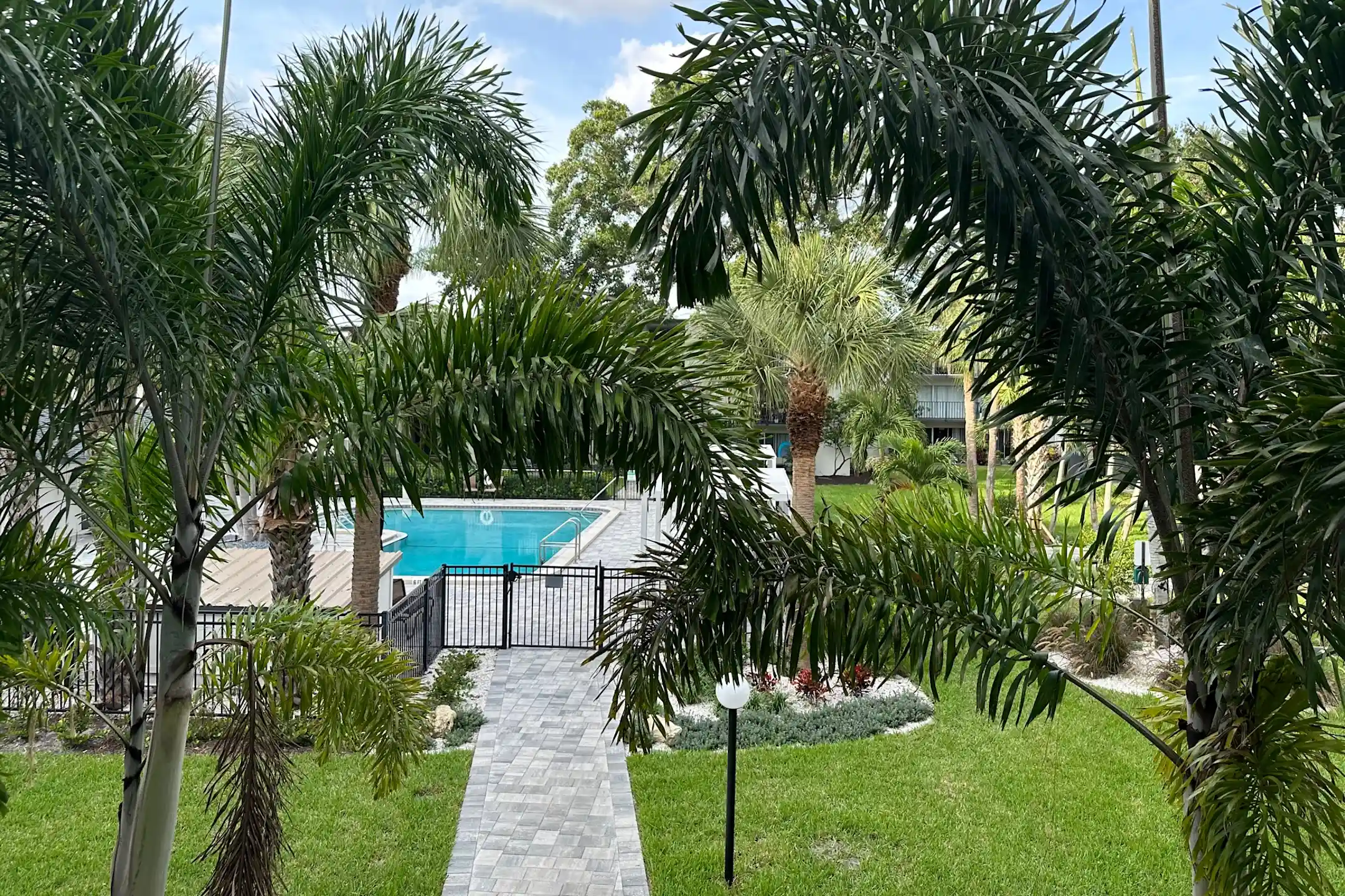 Westshore Apartments 4601 W Gray St Tampa, FL Apartments for Rent