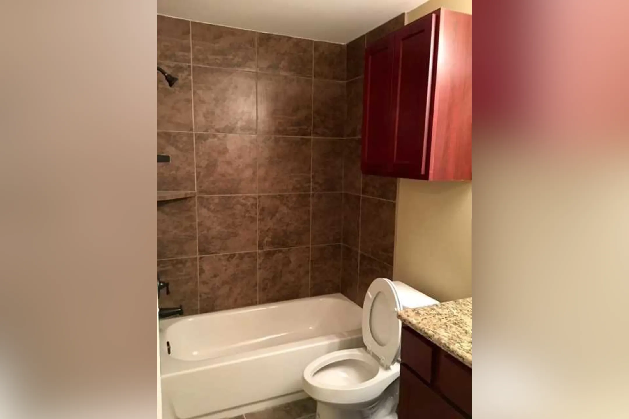 Bathroom - Manhattan Apartments - Corpus Christi, TX