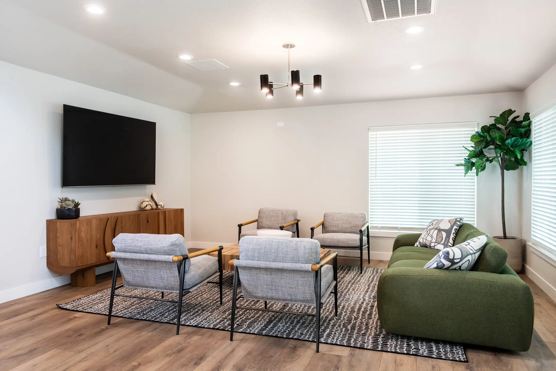 Living Room - THE ARLO - Citrus Heights, CA