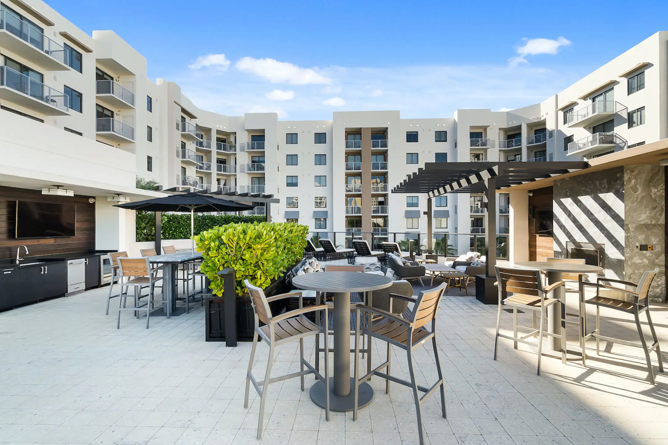 Sole at City Center Apartments West Palm Beach, FL 33401