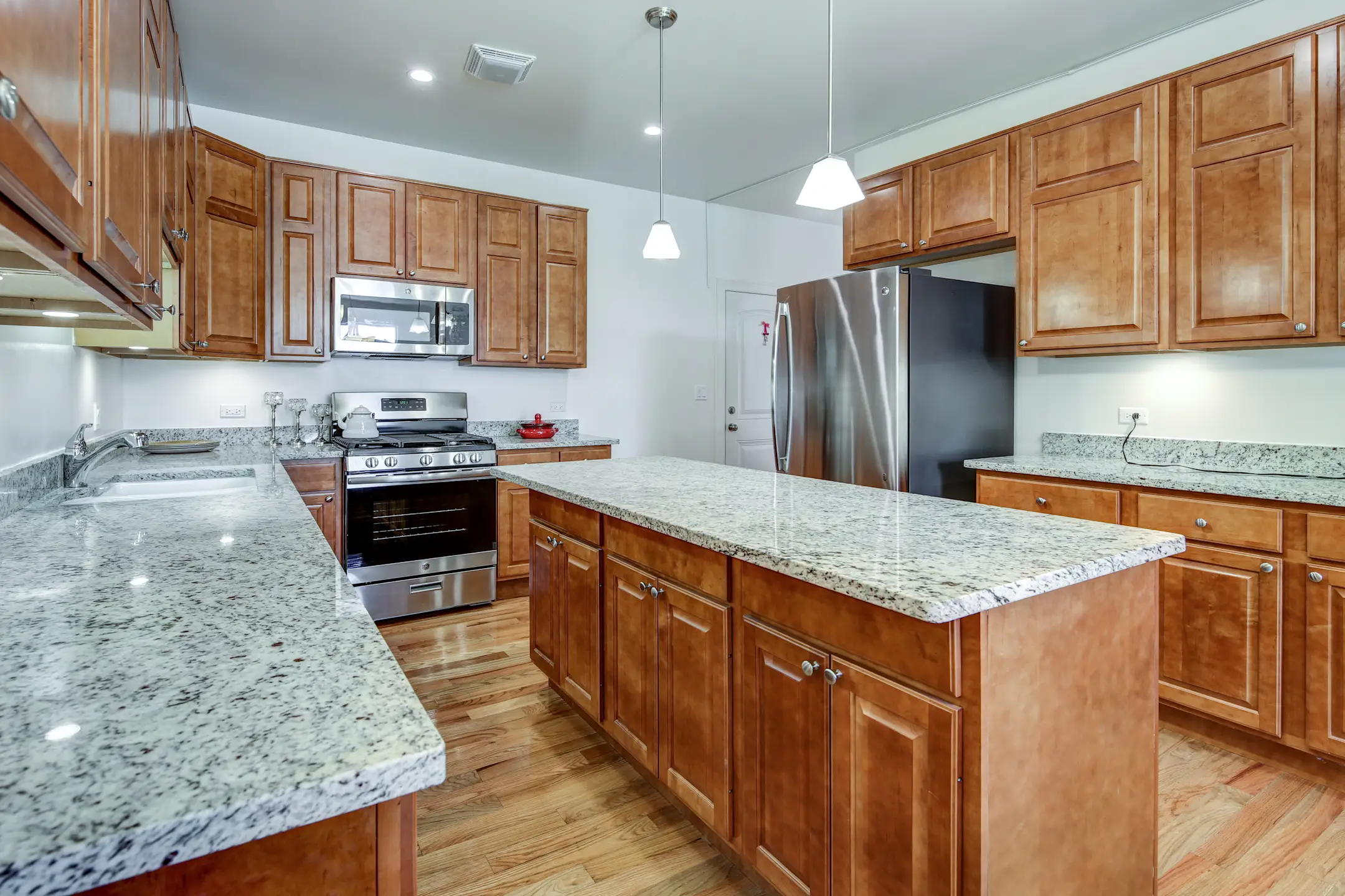 Princeton West Townhomes 1212 Bradley Circle Elgin, IL Townhomes