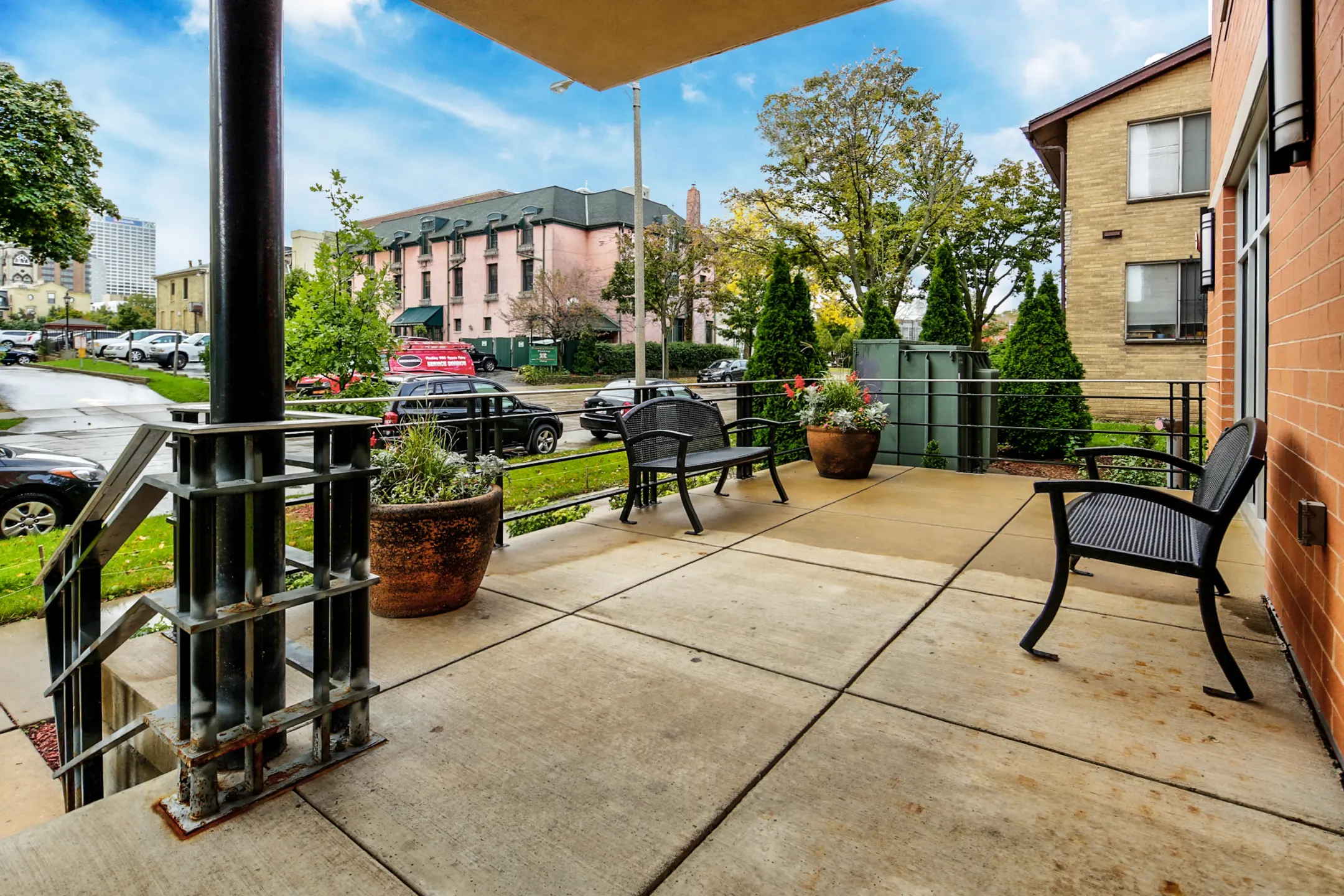 McAuley Apartments 1018 E Knapp St Milwaukee, WI Apartments for