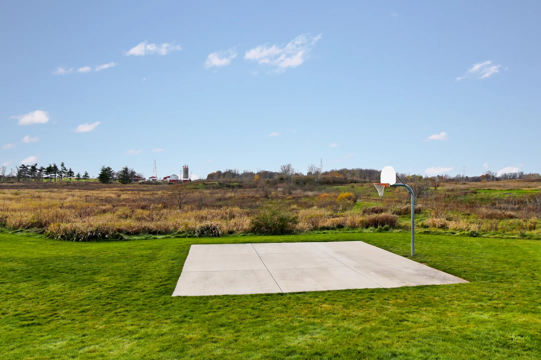 Hunters Glen Apartments Wayland, MI 49348