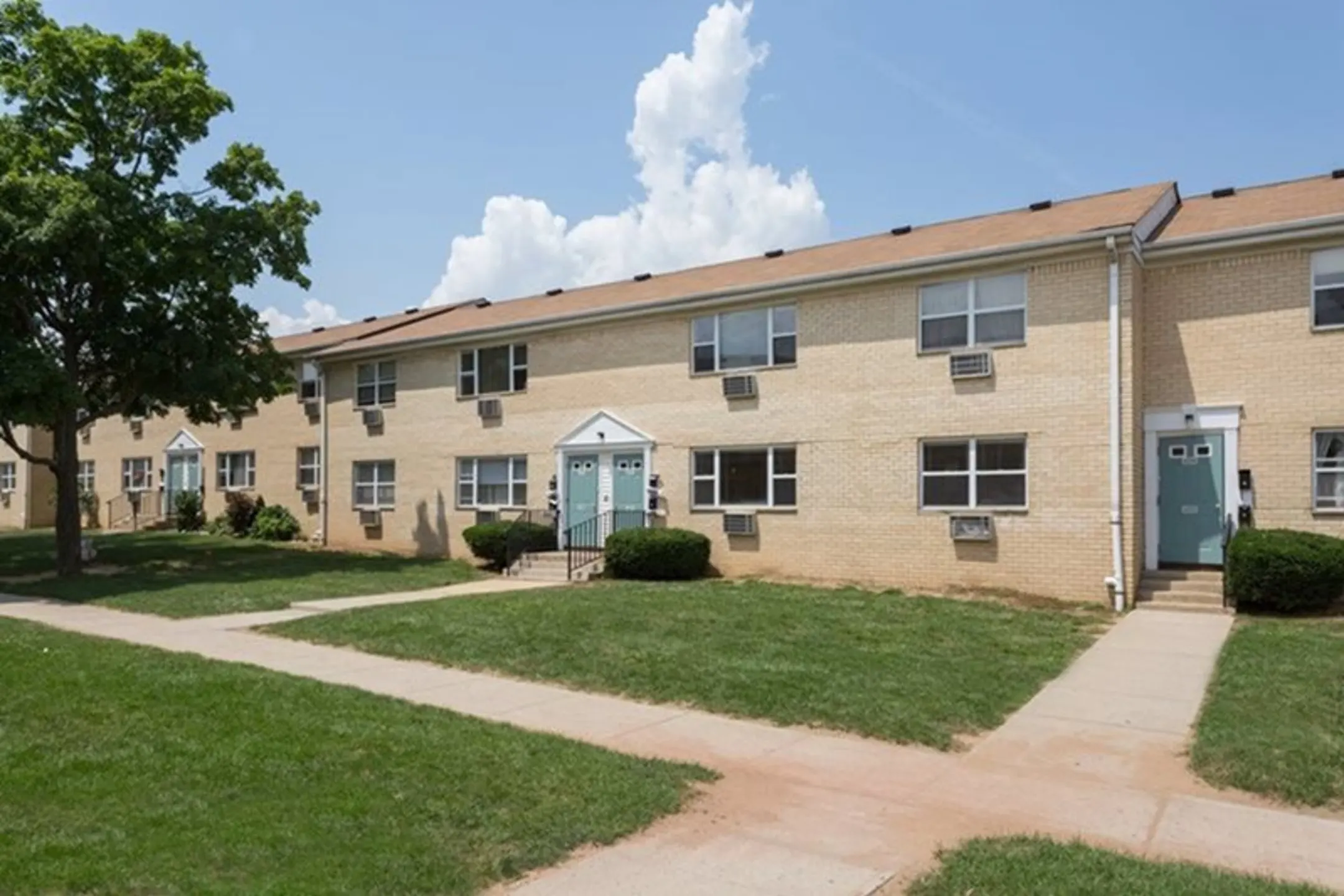 London Terrace 713 Downing St Old Bridge, NJ Apartments for Rent