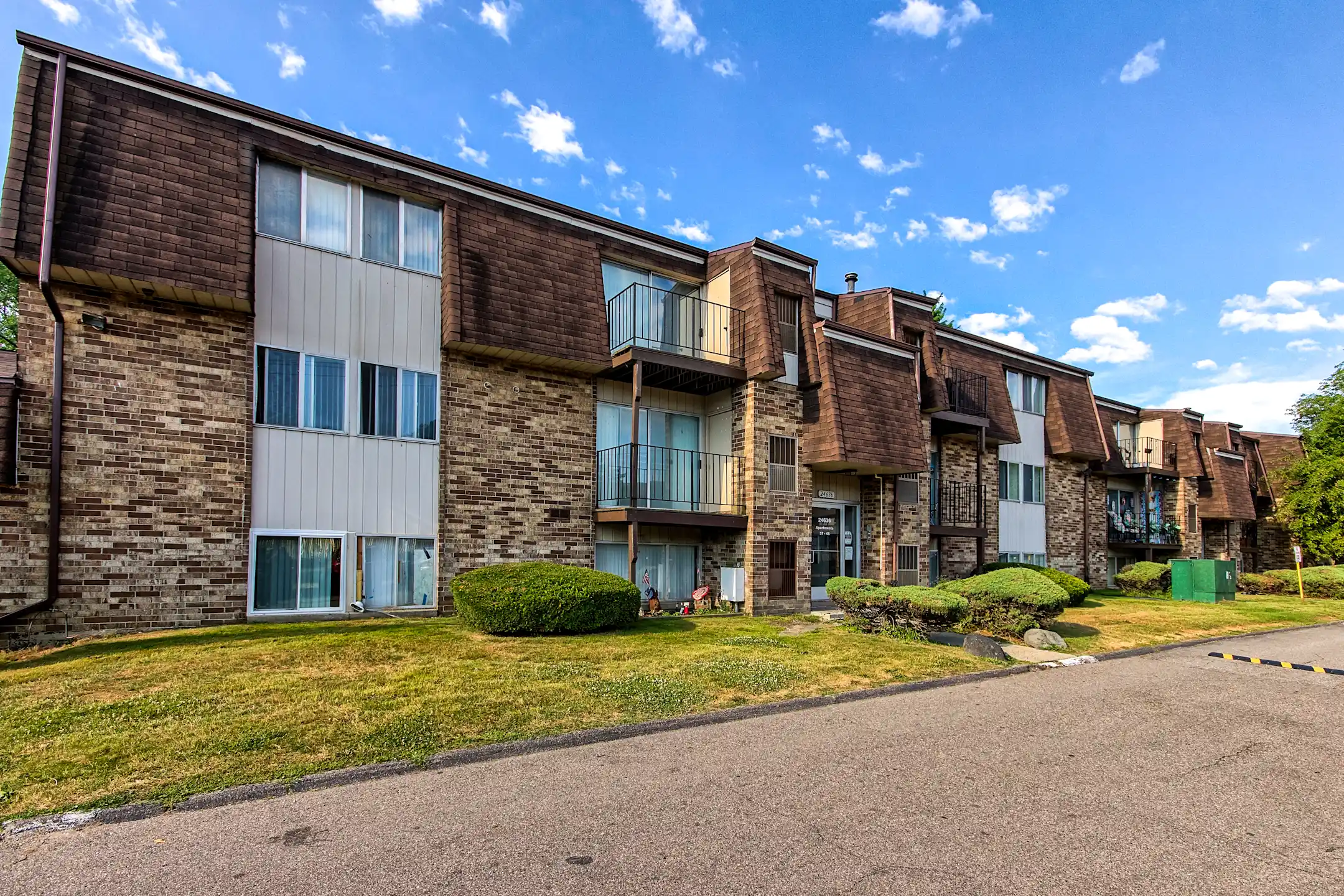 The Glens Apartments Apartments Harrison Township, MI 48045