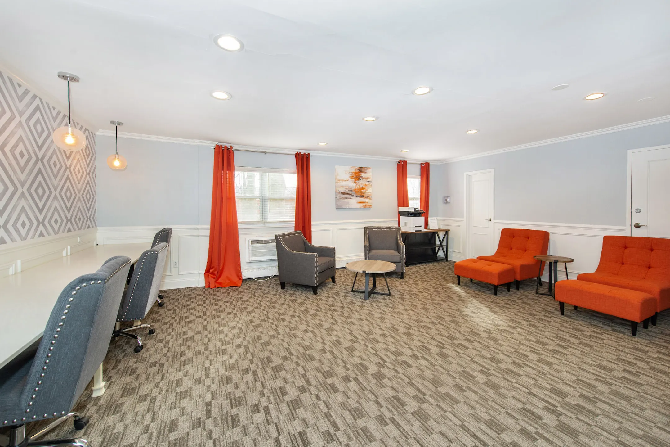 The Crossings at One Apartments Fords, NJ 08863