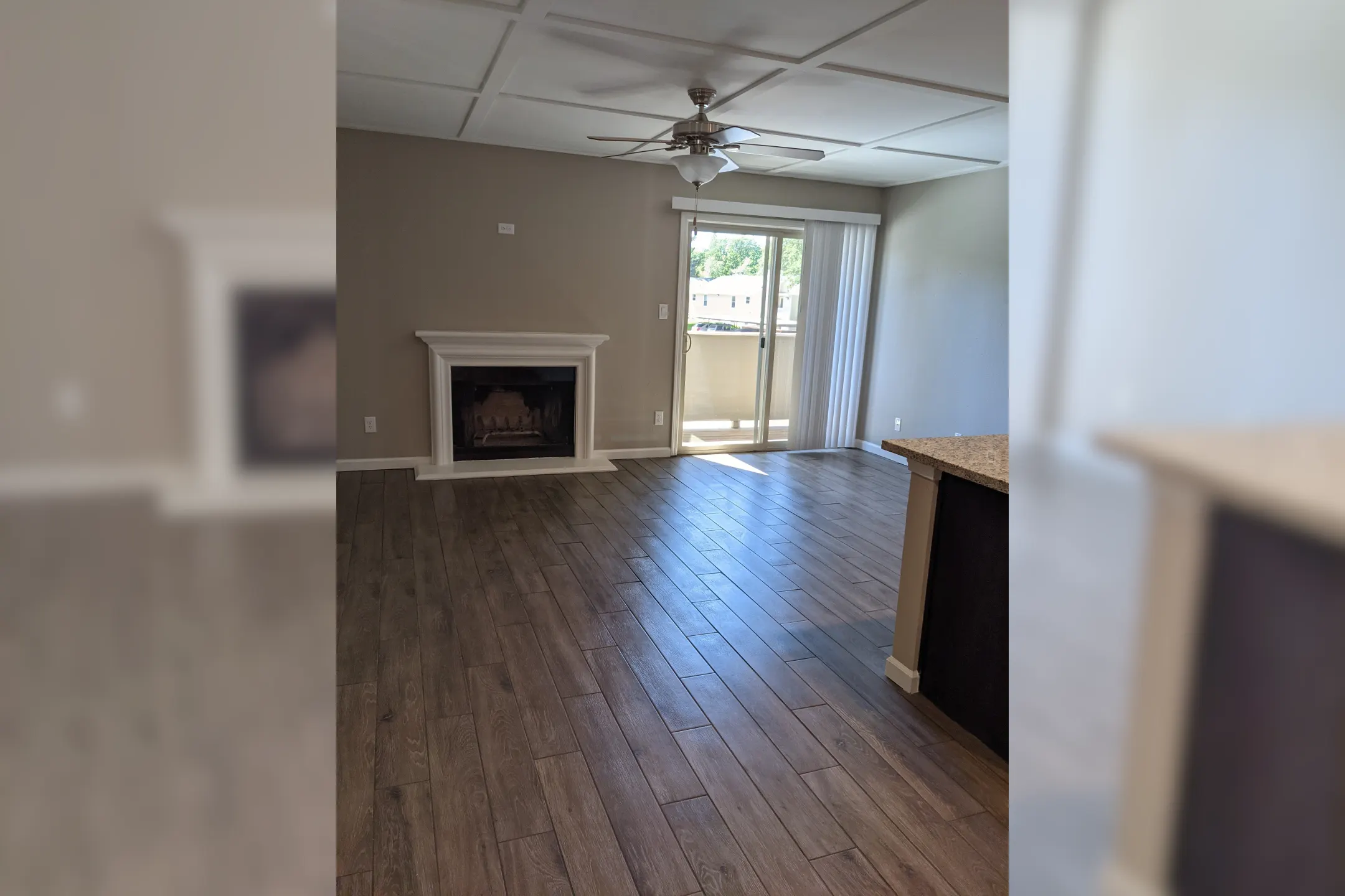 Living Room - Creekside Colony - Citrus Heights, CA