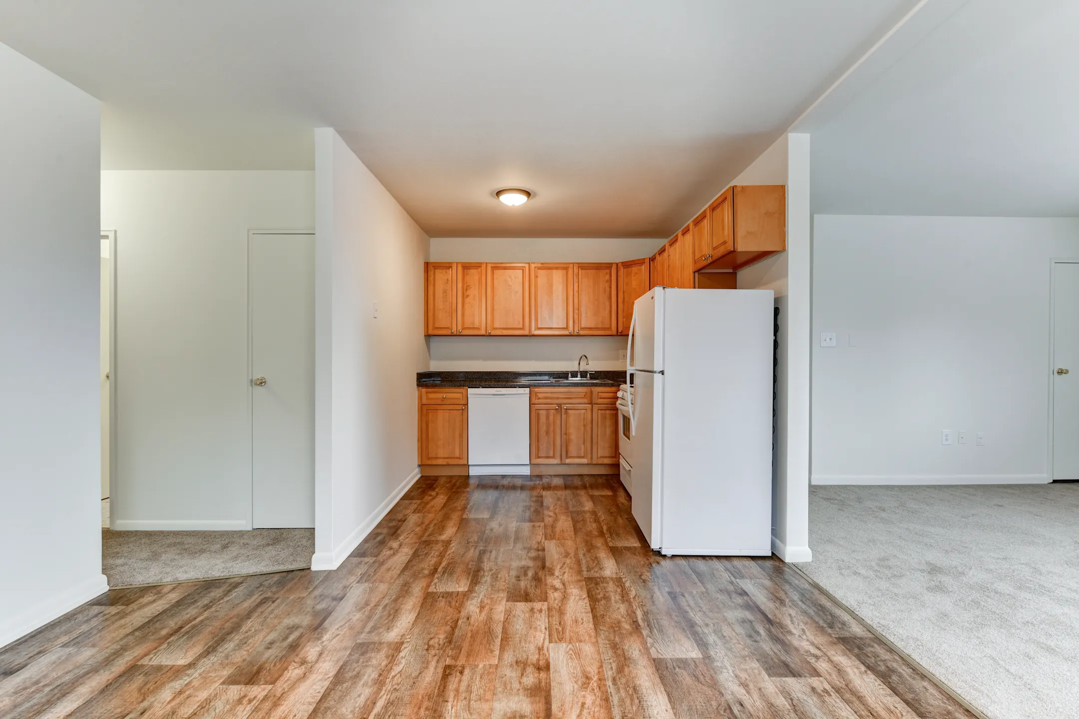 Presidential Court Apartments Runnemede, NJ 08078