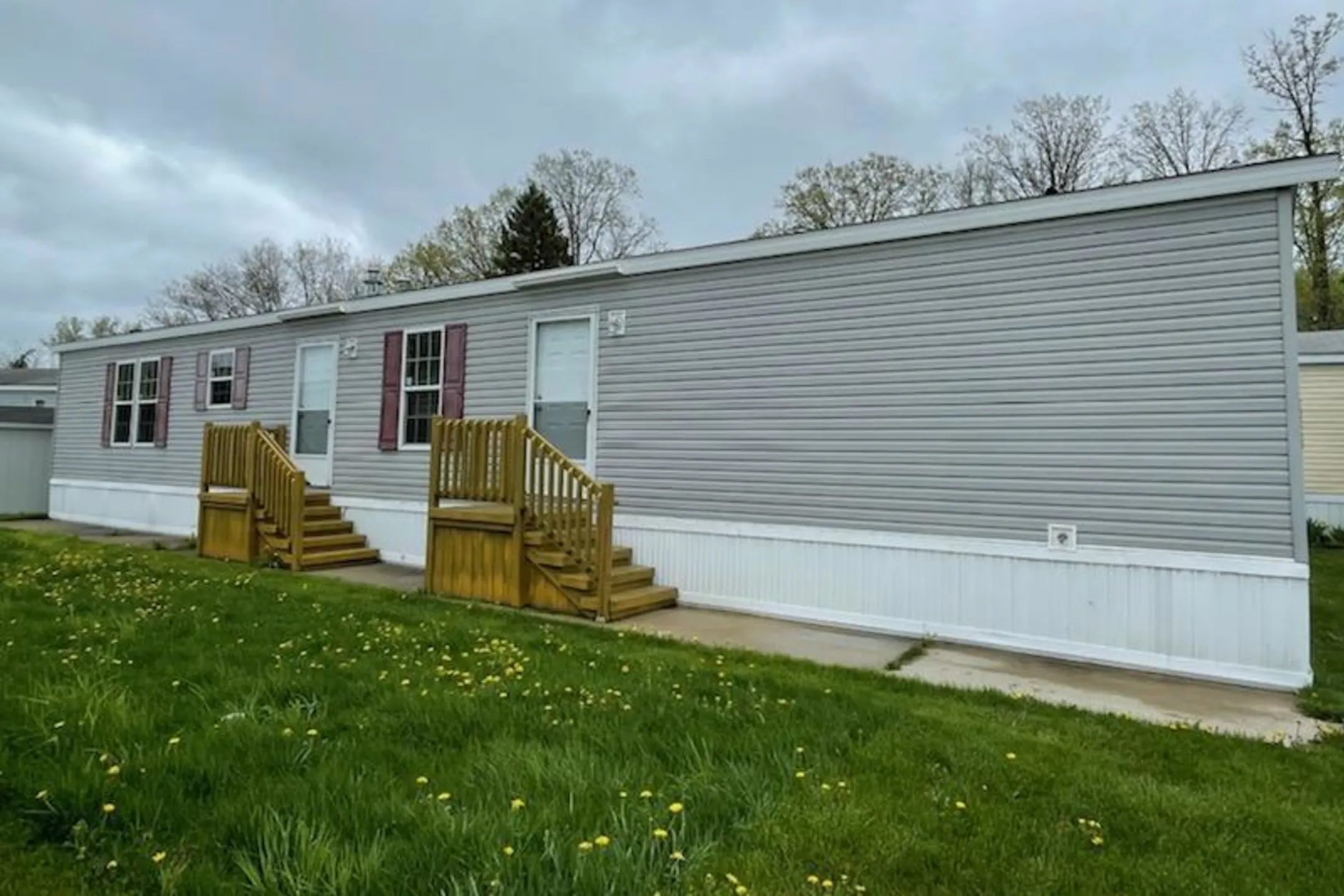 St. Clair Place Apartments Saint Clair, MI 48079