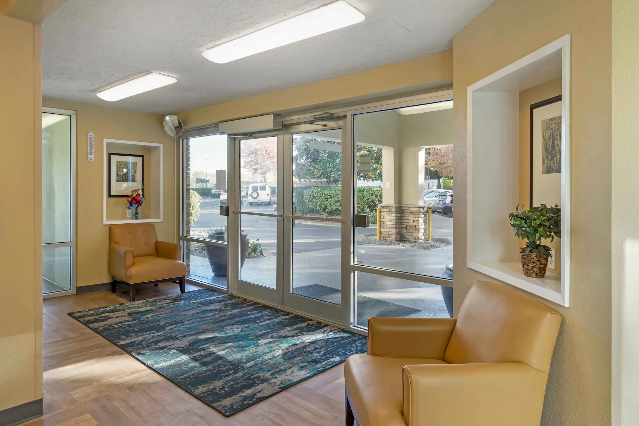 Furnished Studio Seattle Southcenter 15635 West Valley Hwy