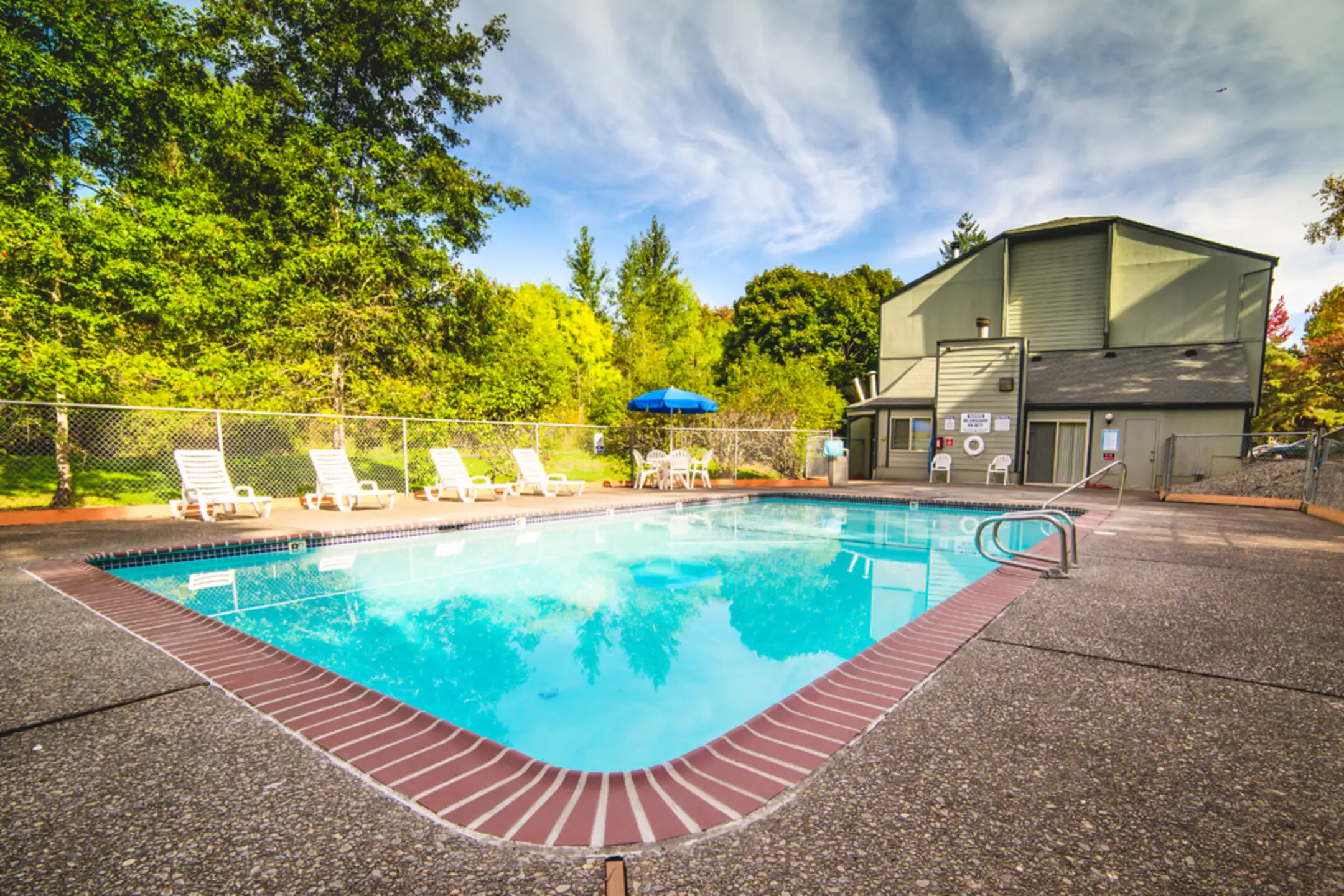 Downing Hills Apartments - Beaverton, OR 97008