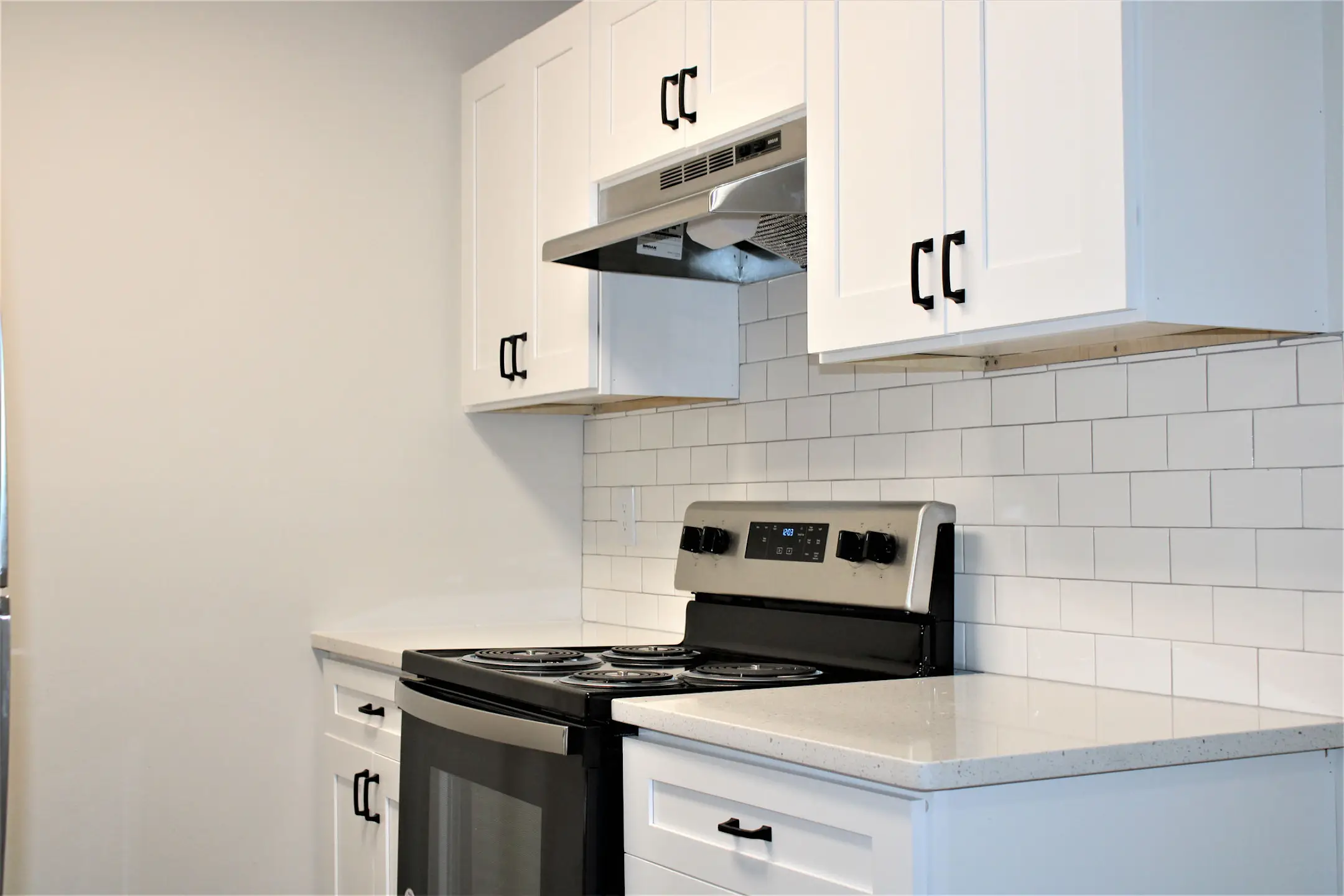 Kitchen - Cadence at Bluff Park - Hoover, AL